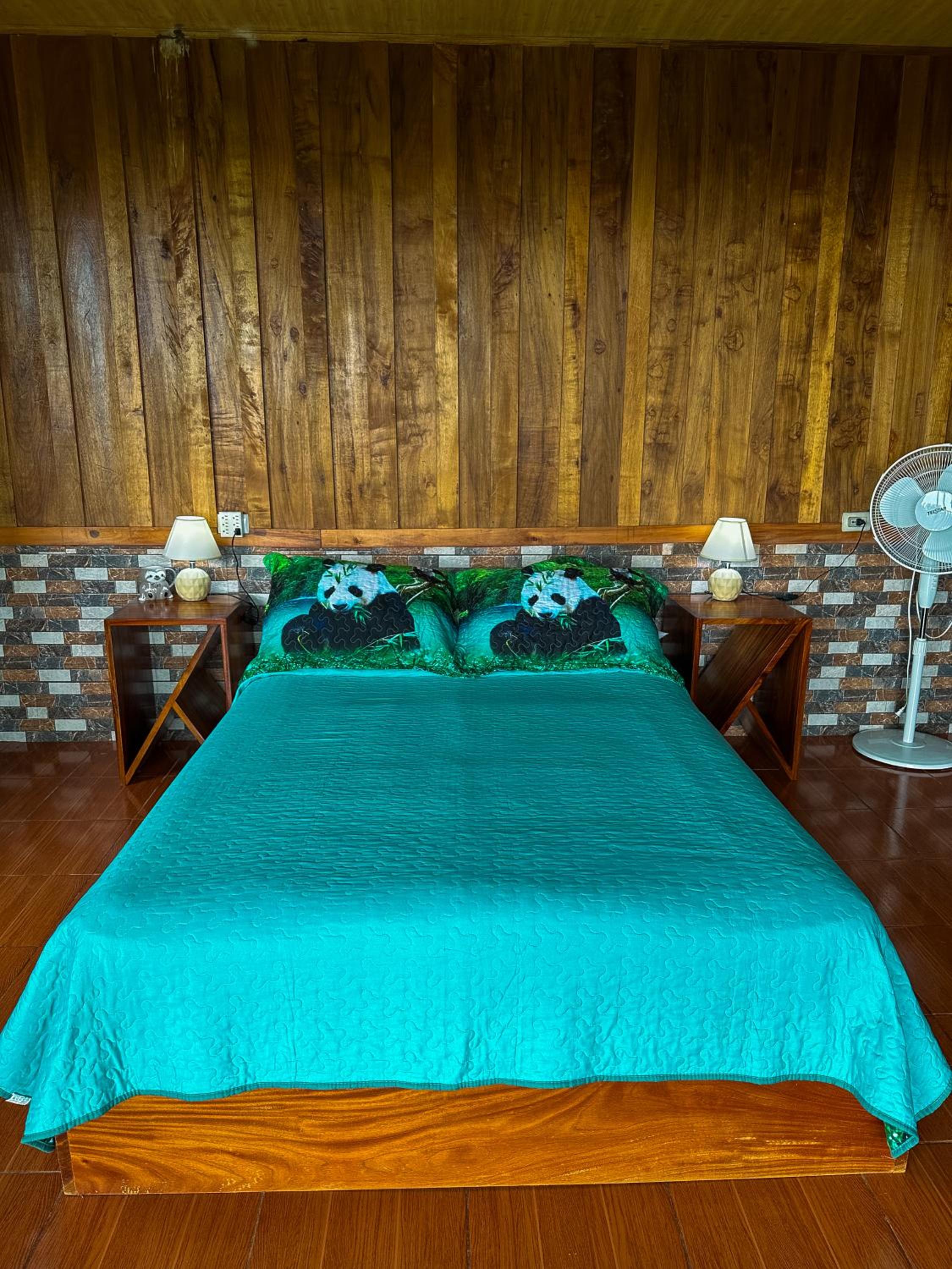 Finca Paraíso Monteverde Oceanview Farm Cabin