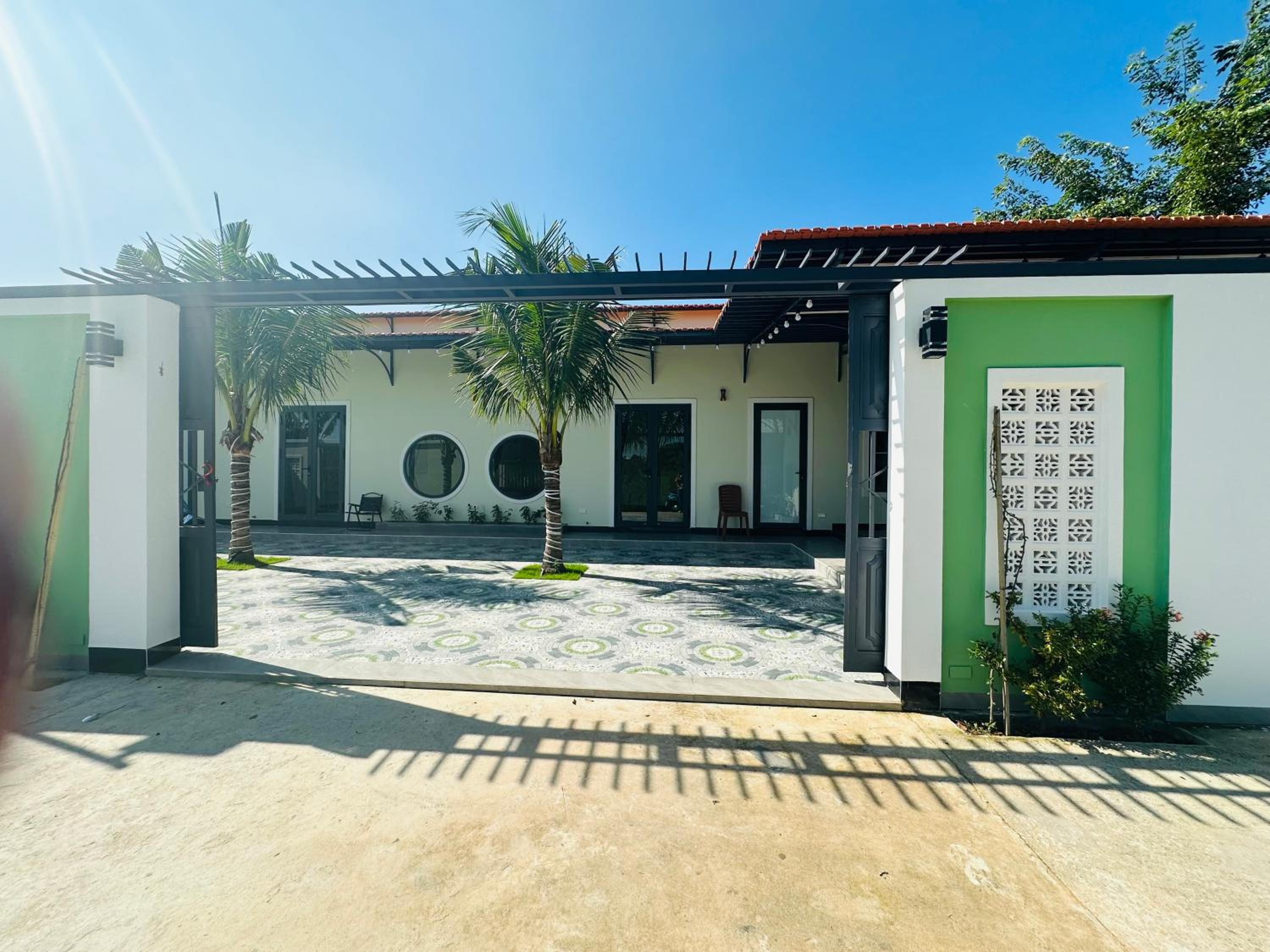 Villa Ngọc Châu Phan Thiết Chi nhánh 2 - 4 Phòng Ngủ, Có Bếp, Phòng Ăn, Phòng Khách, Miễn Phí Sân BBQ và Bãi Xe Ô Tô Rộng Rãi view 3