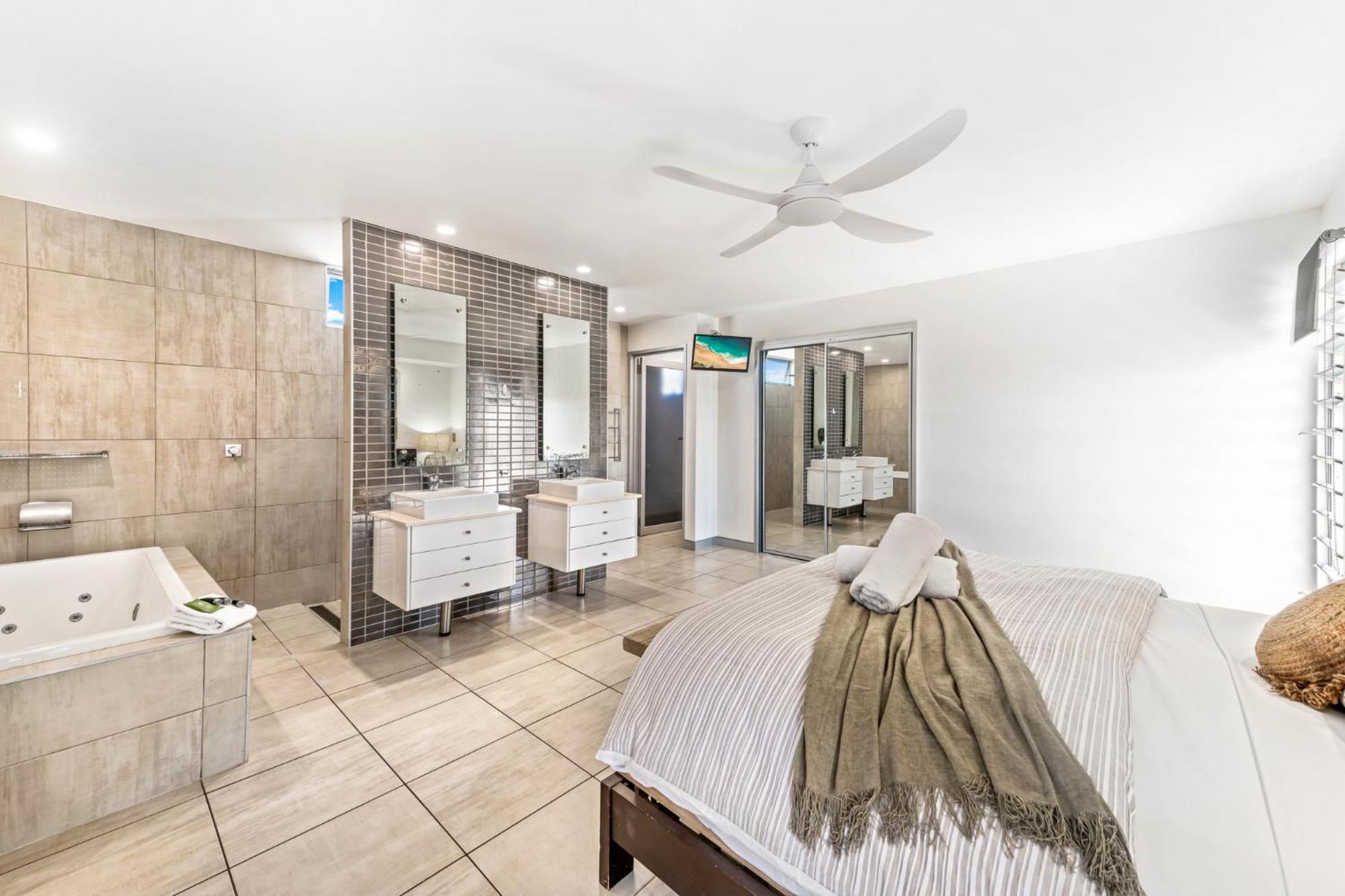 Alex Beach House