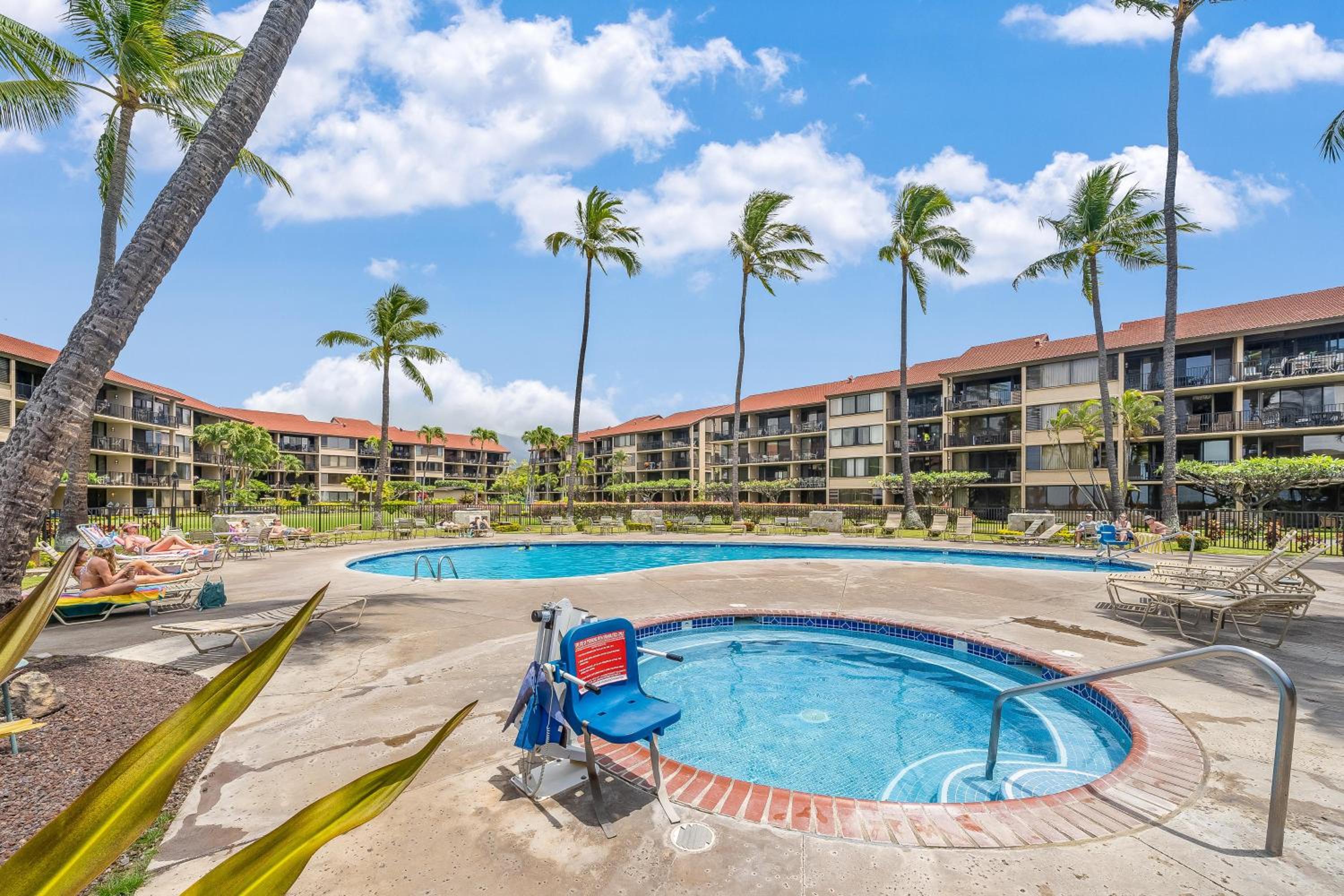 Papakea L208 · PK L208 True Oceanfront 1BD with stunning sunset
