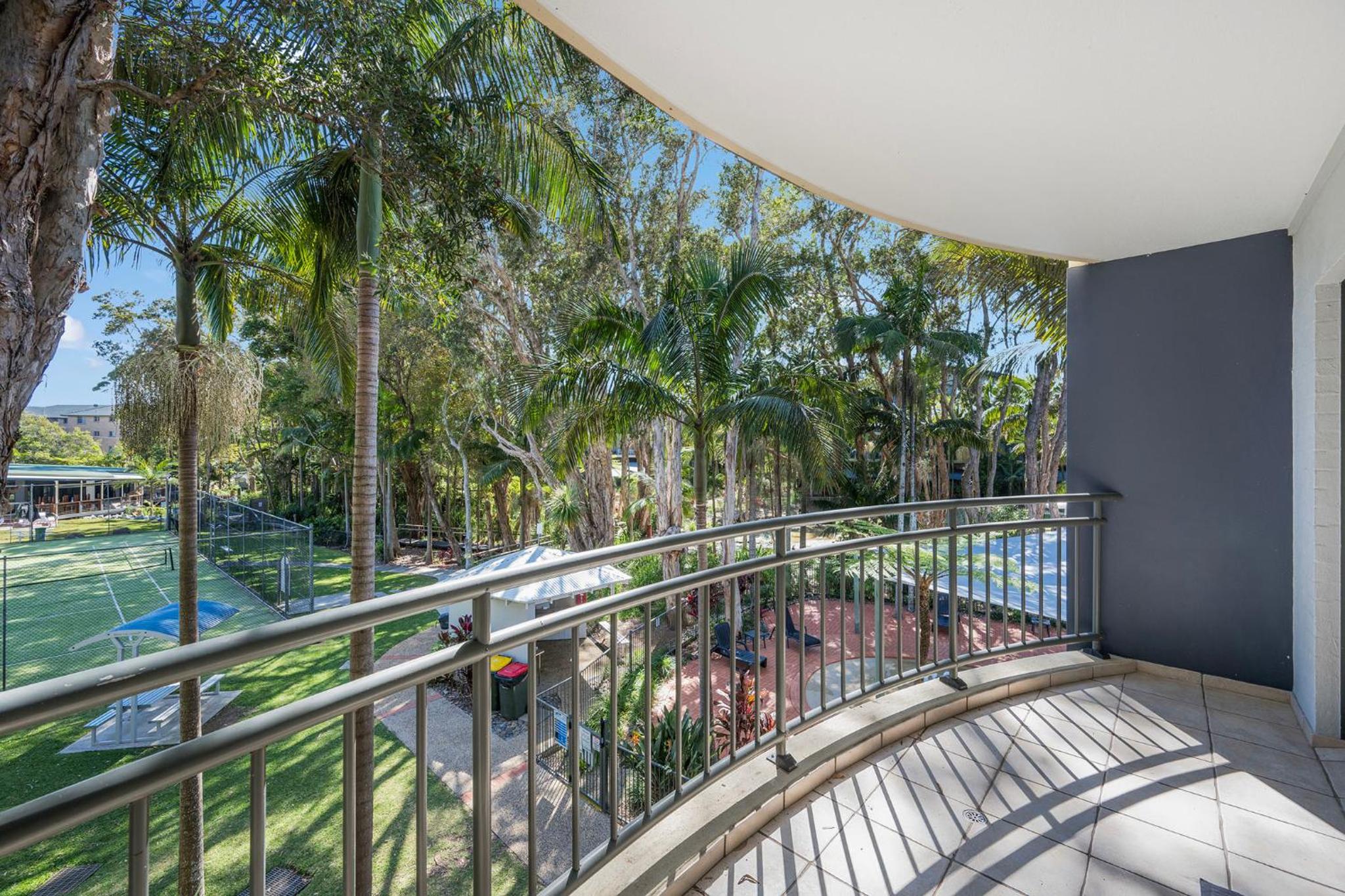 Flynns Beach 112