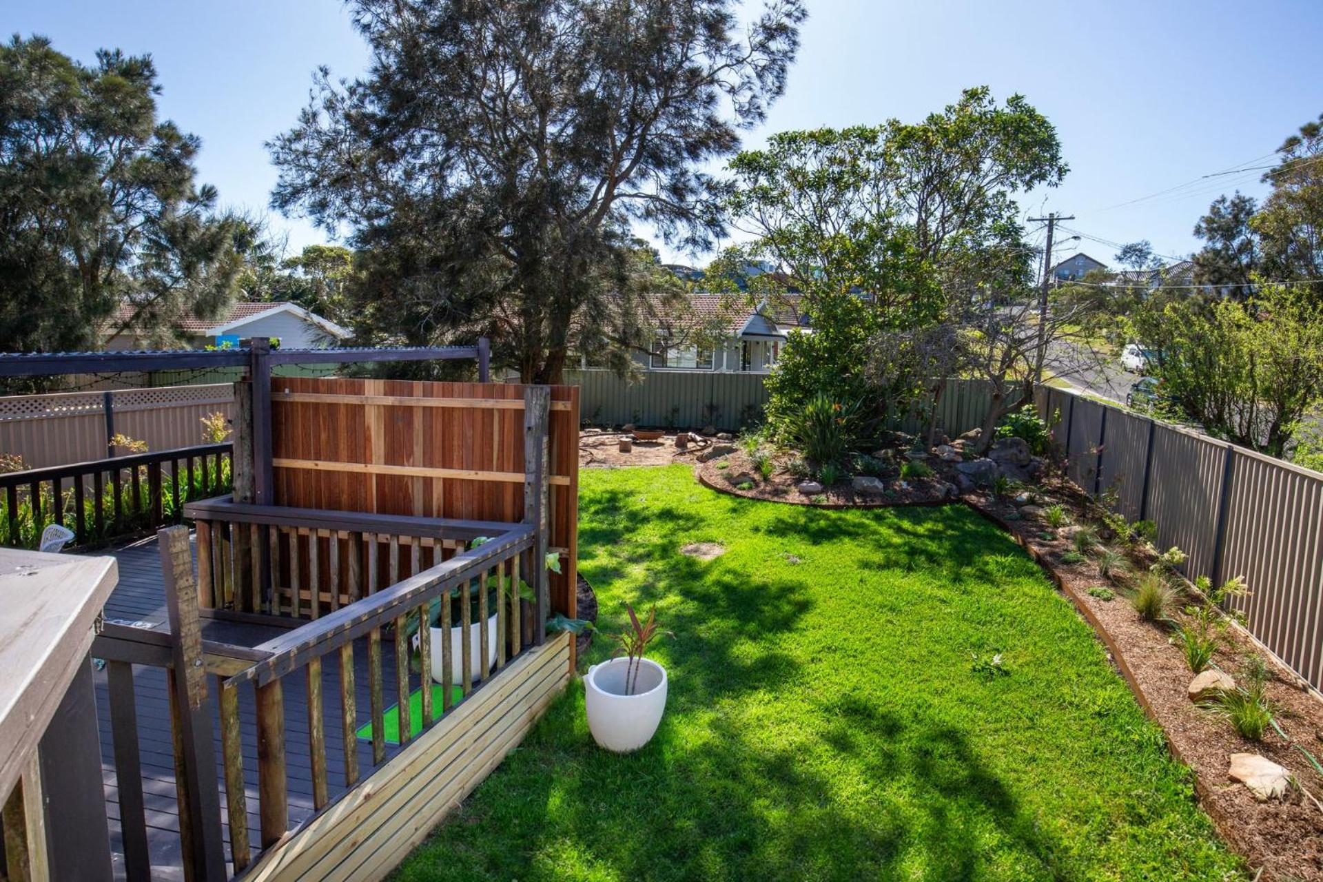 The Treehouse Pet Friendly 2 Mins Walk to Beach