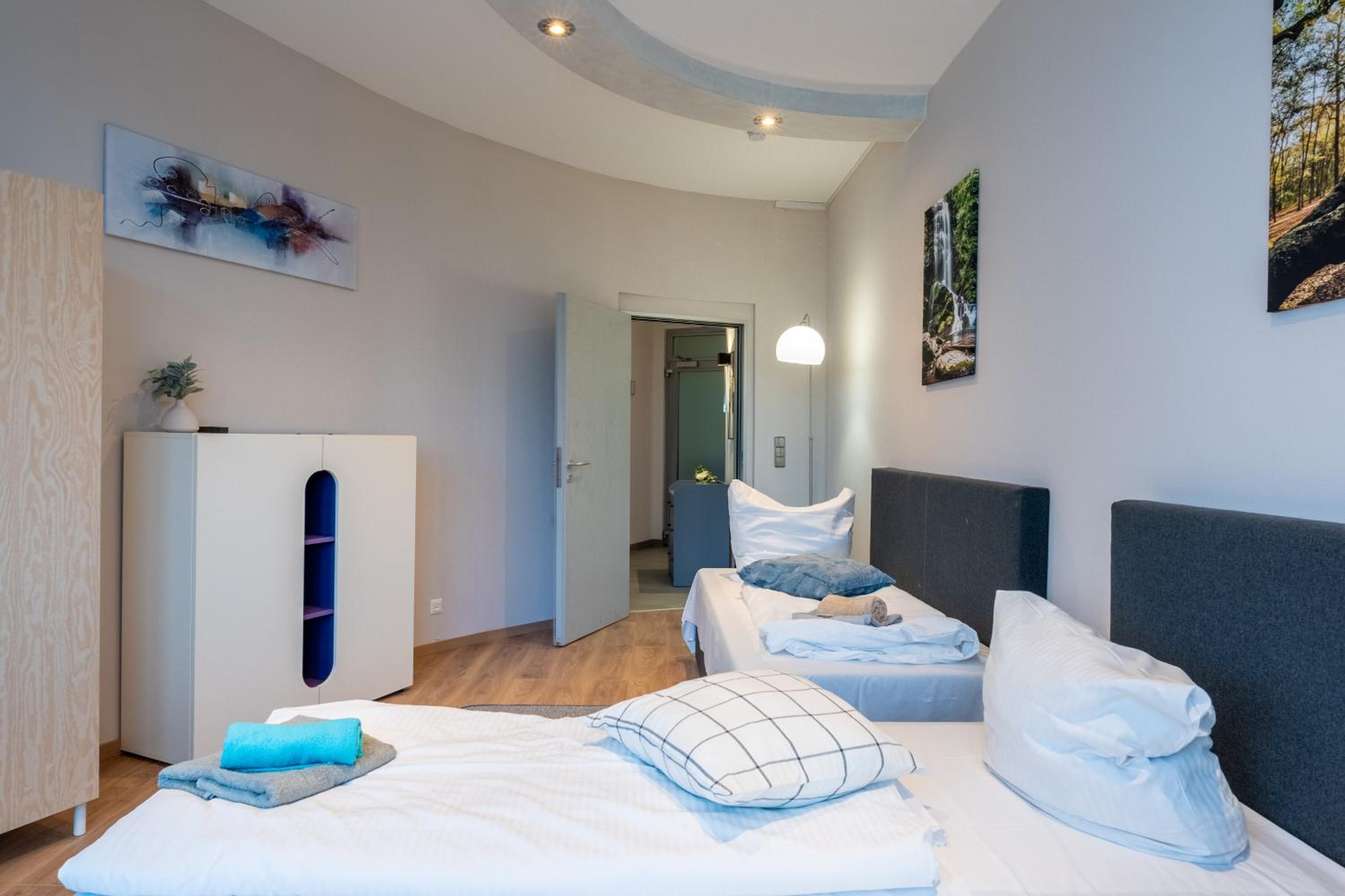 BIG 7RMS City Central Loft, 1ALocation
