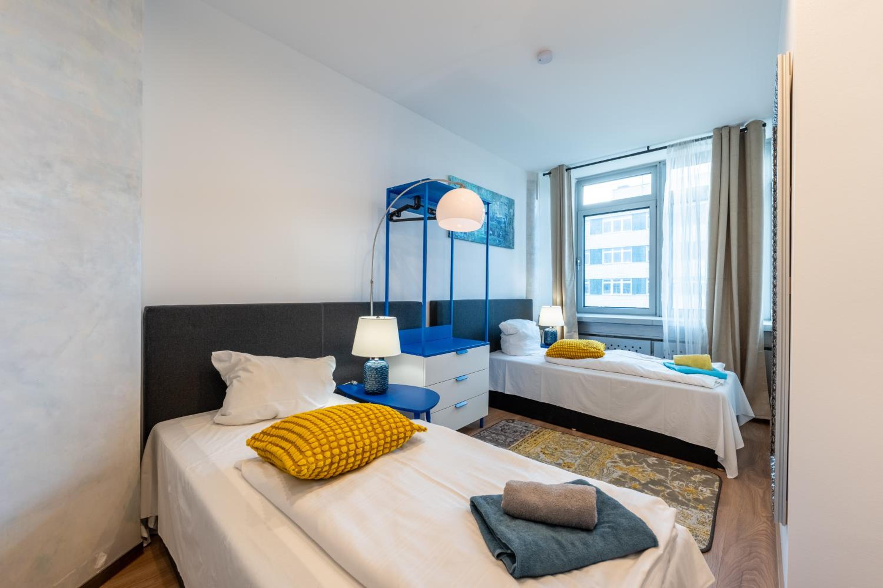 BIG 7RMS City Central Loft, 1ALocation