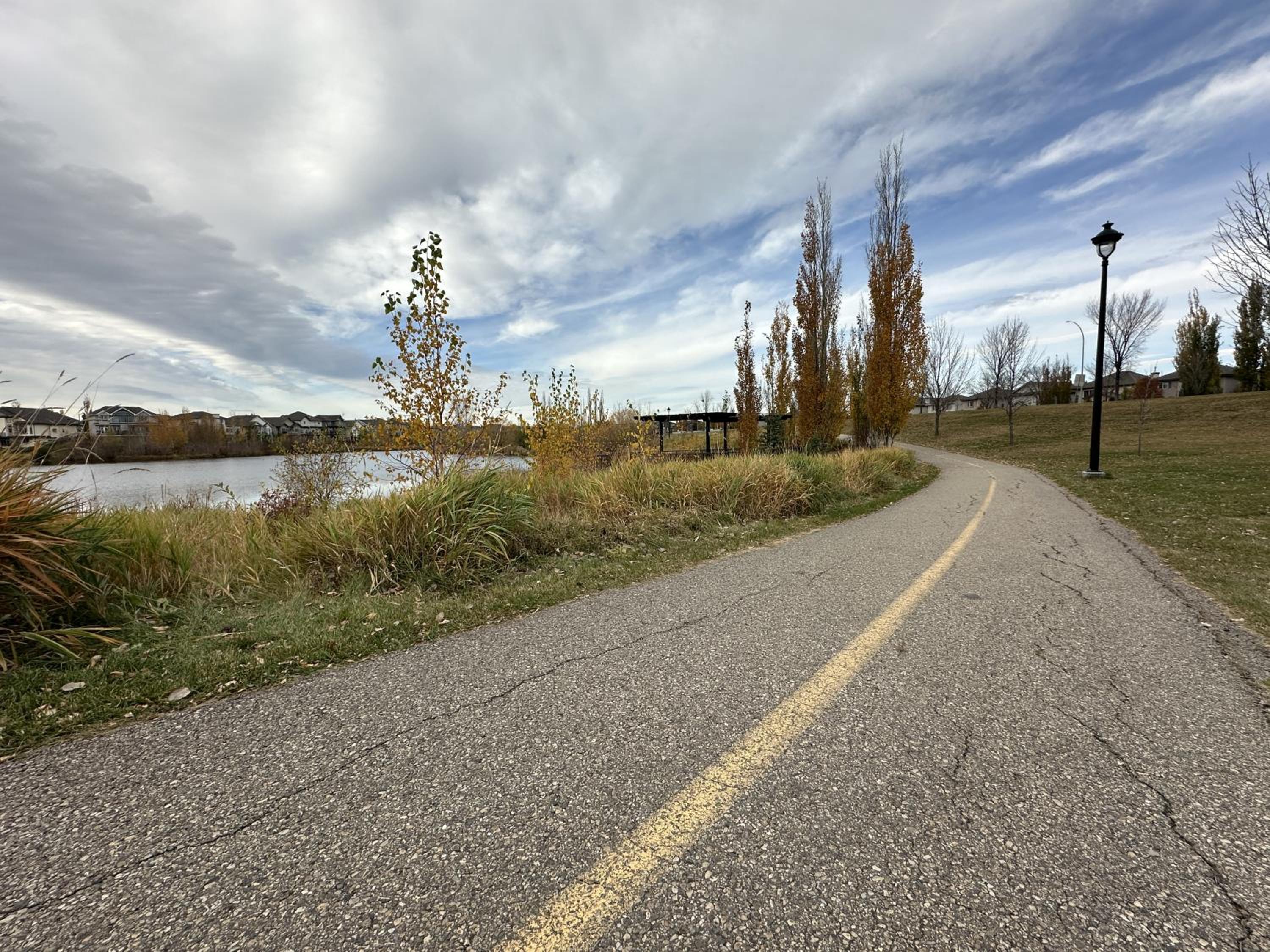 Spacious & Private Retreat near West Edmonton Mall