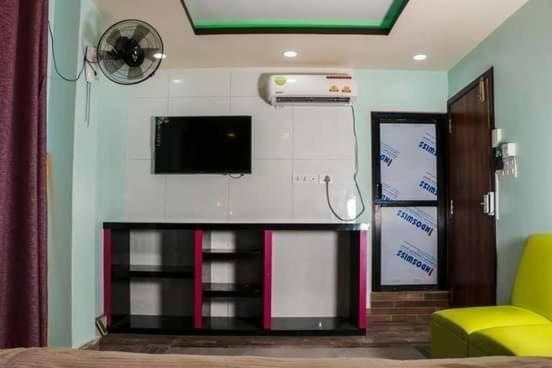 Shisha lounge bar and guest house view 2