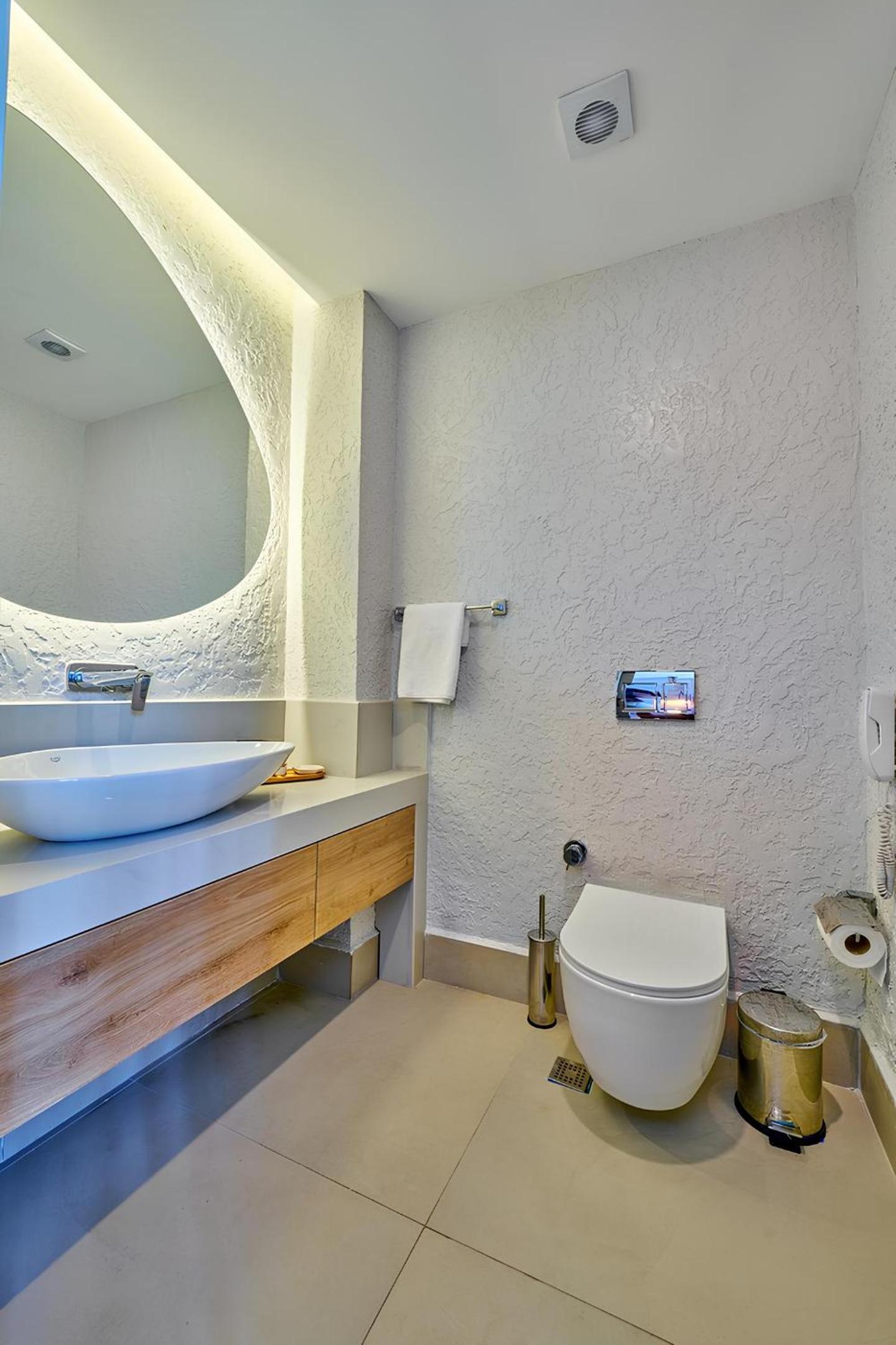 Lilium Boutique Hotel - Image 49