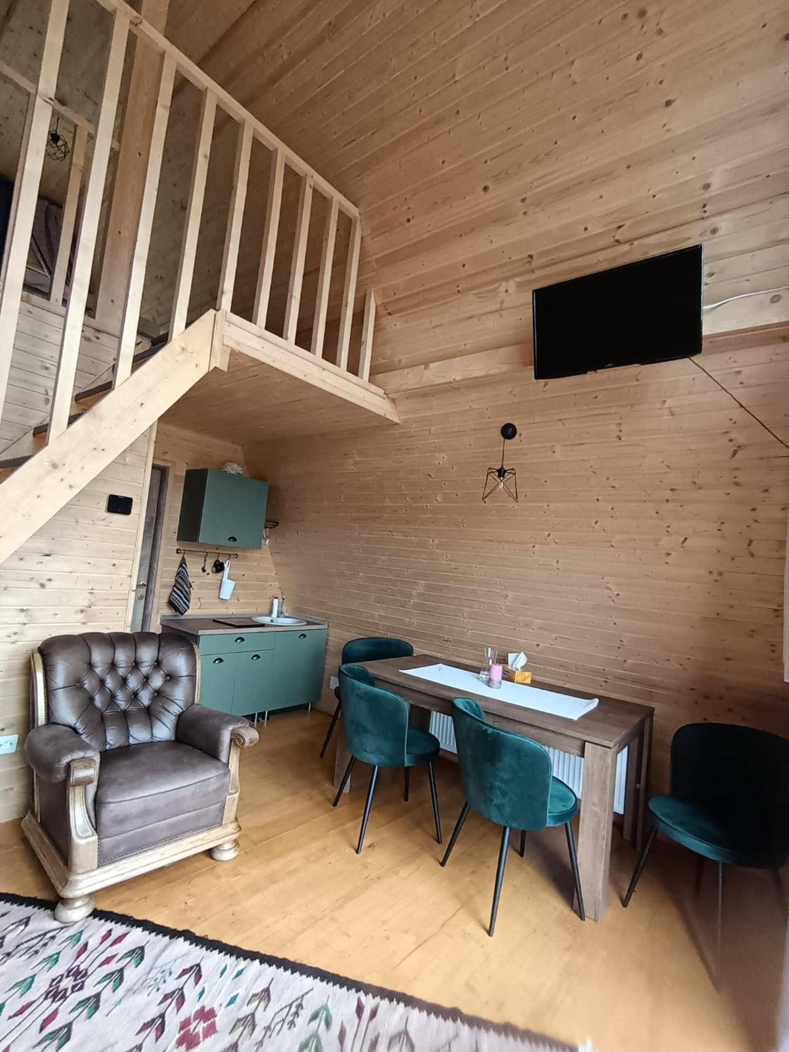 Carpatina A-Frame Retreat - Rustic Cabins for Couples