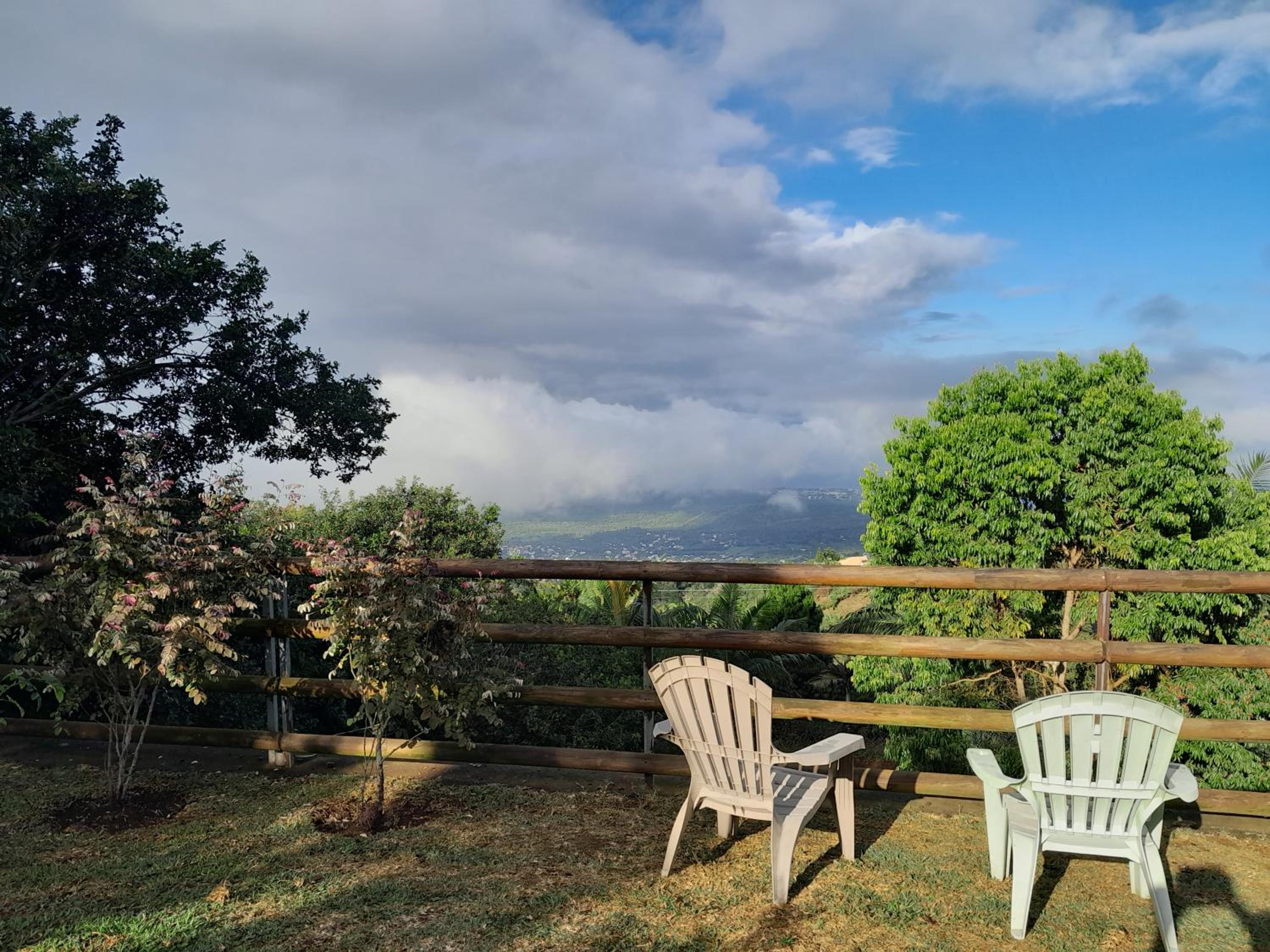 Là Haut-Lé Beau view 3