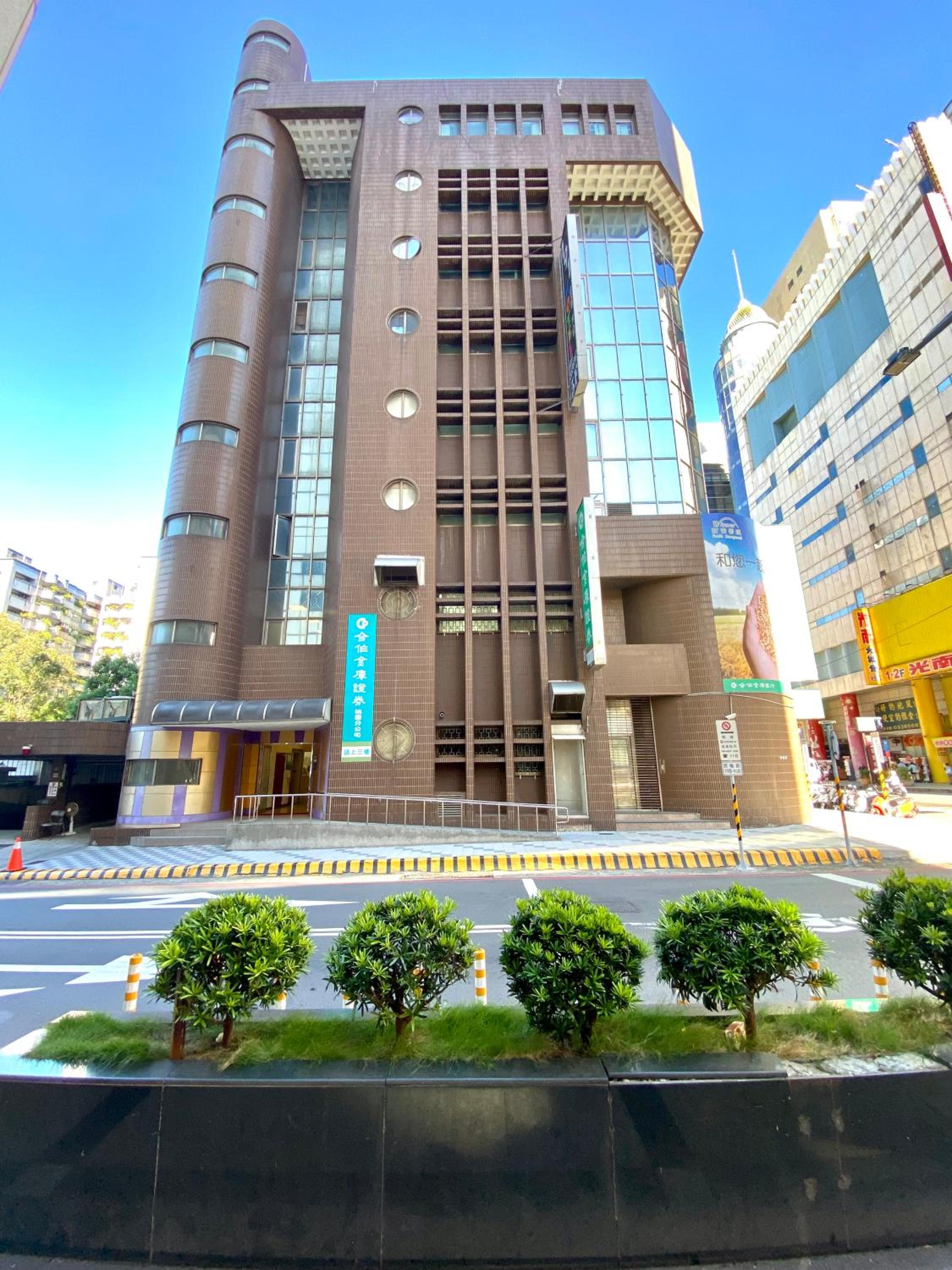 191 Hotel