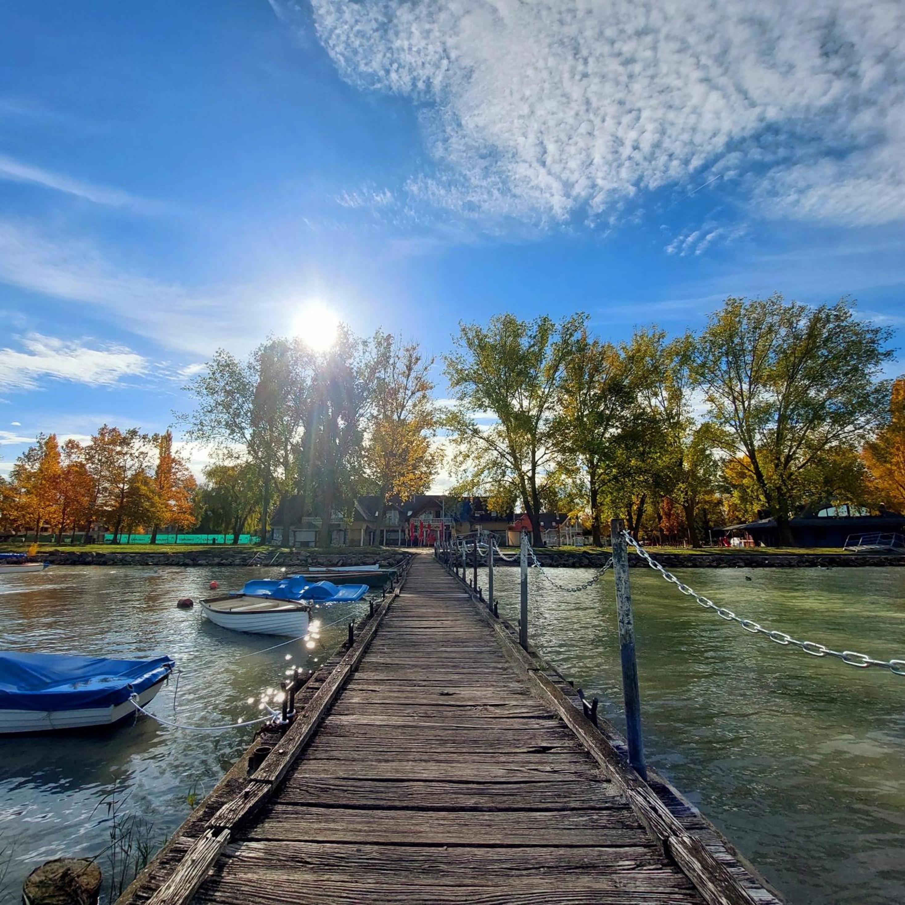 Lexi Jakuzzis Apartman Balatonboglár view 3