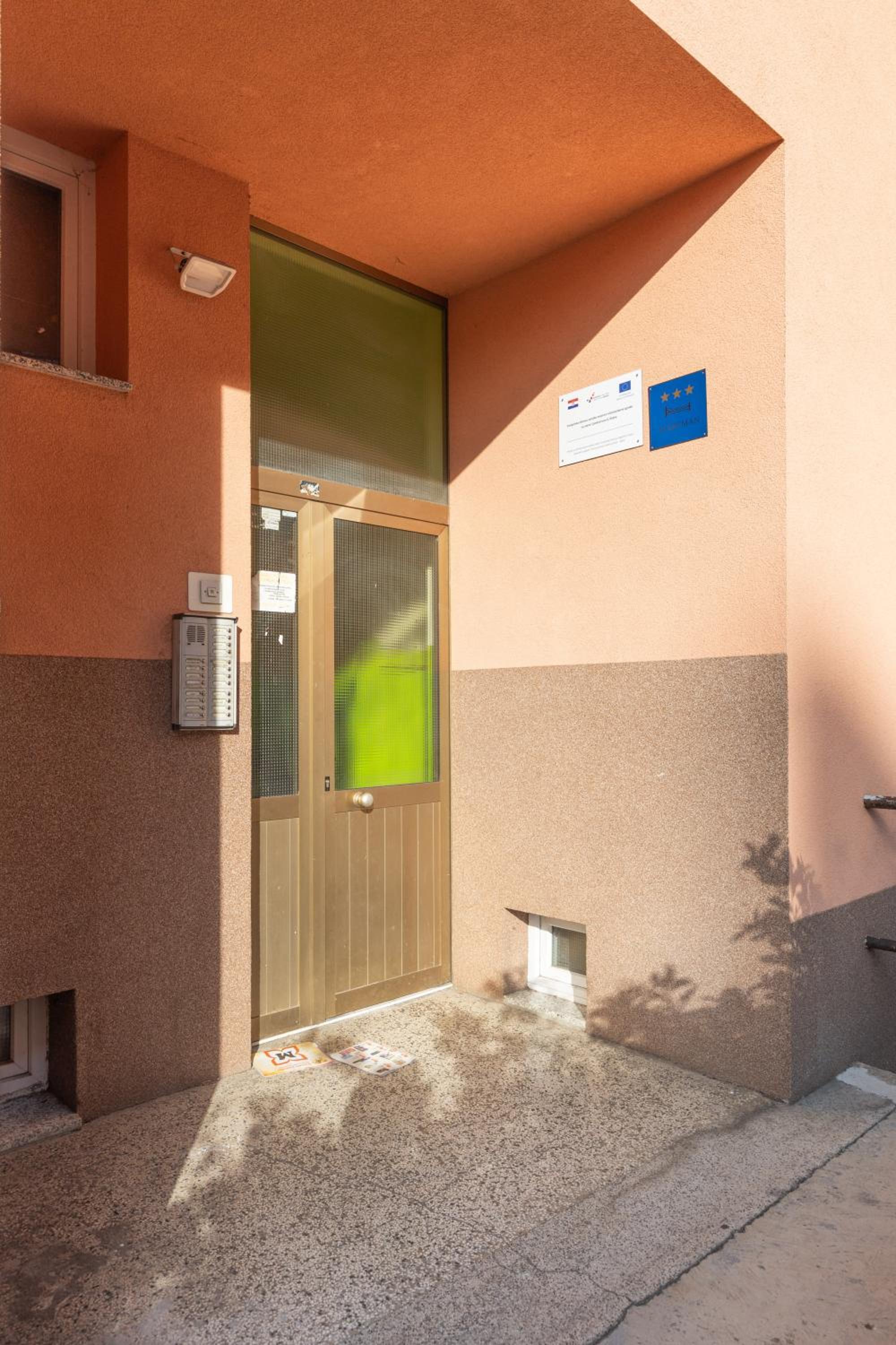Apartment Colapis