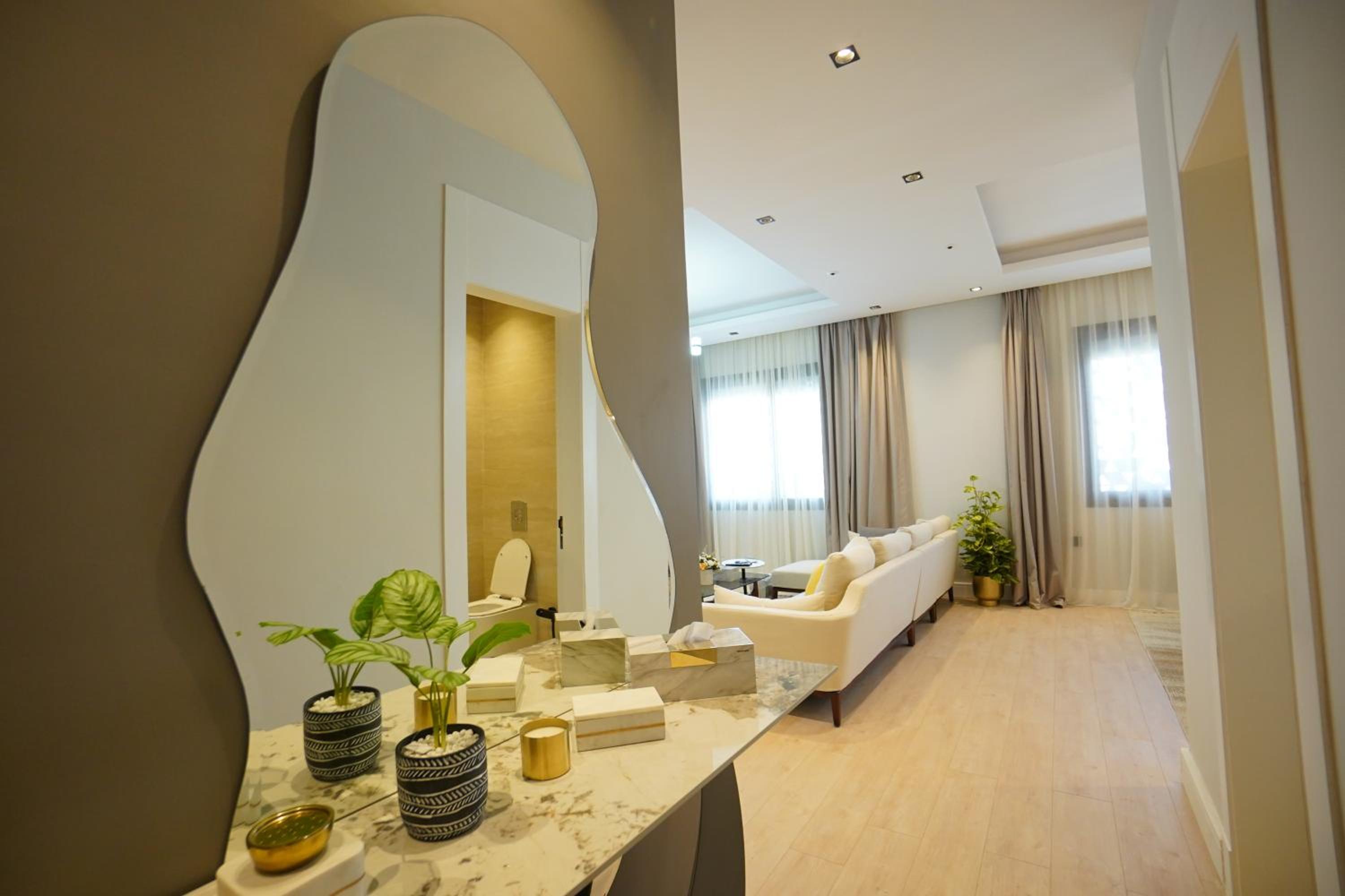 Darat Safa Luxury Smart Apartment