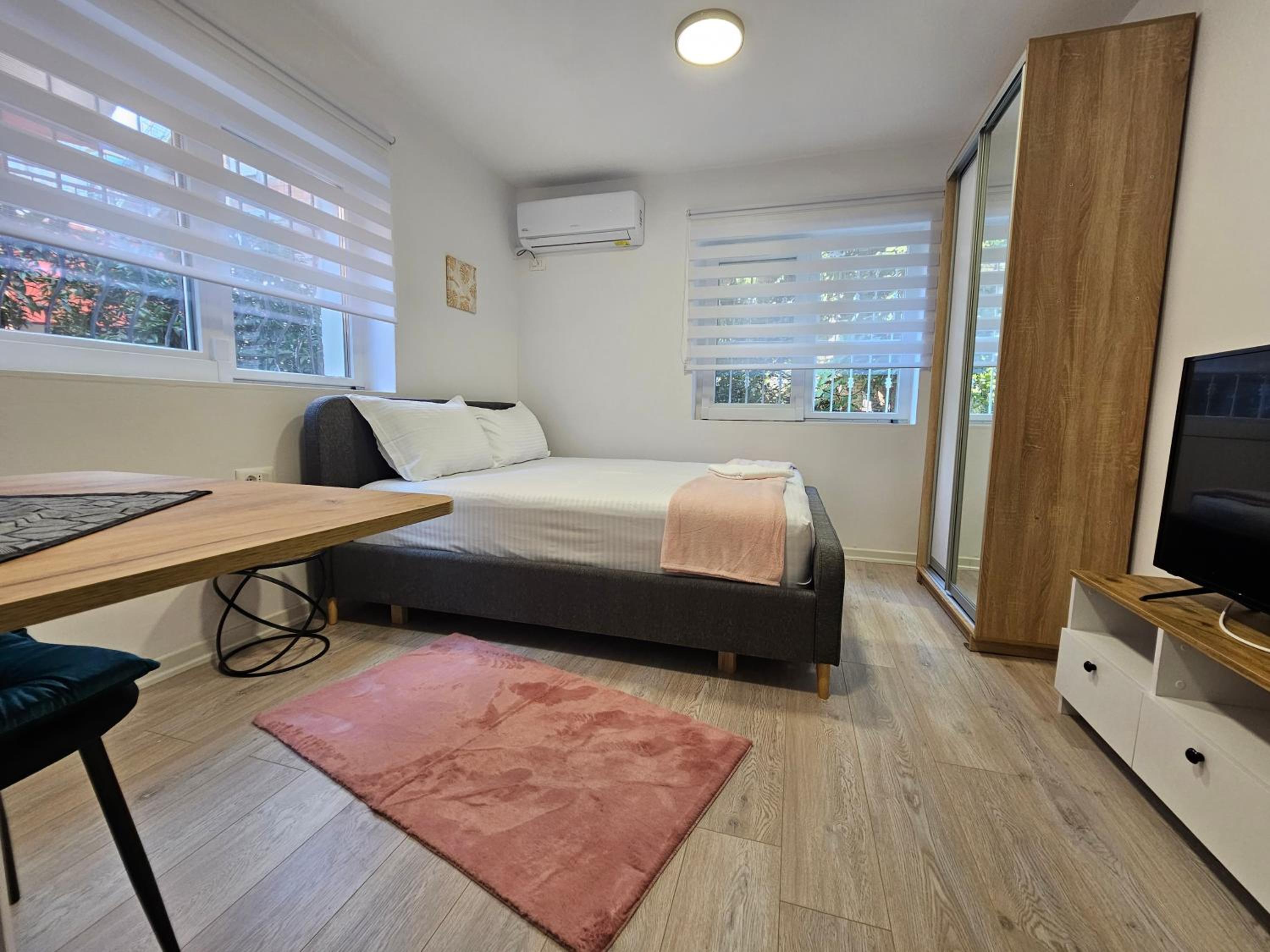 Tiny Rose Studio