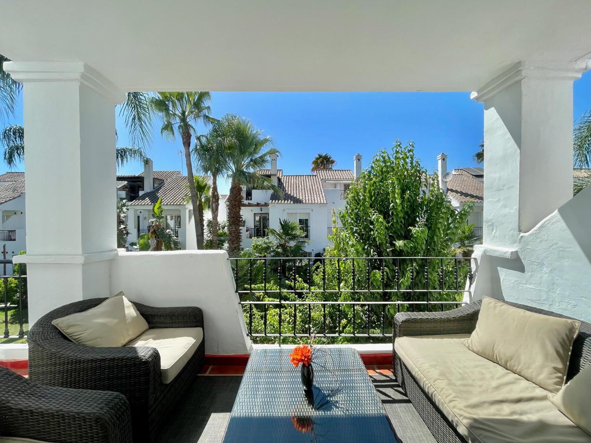 UNIQUE TOWNHOUSE IN FRONT OF PUERTO BANUS