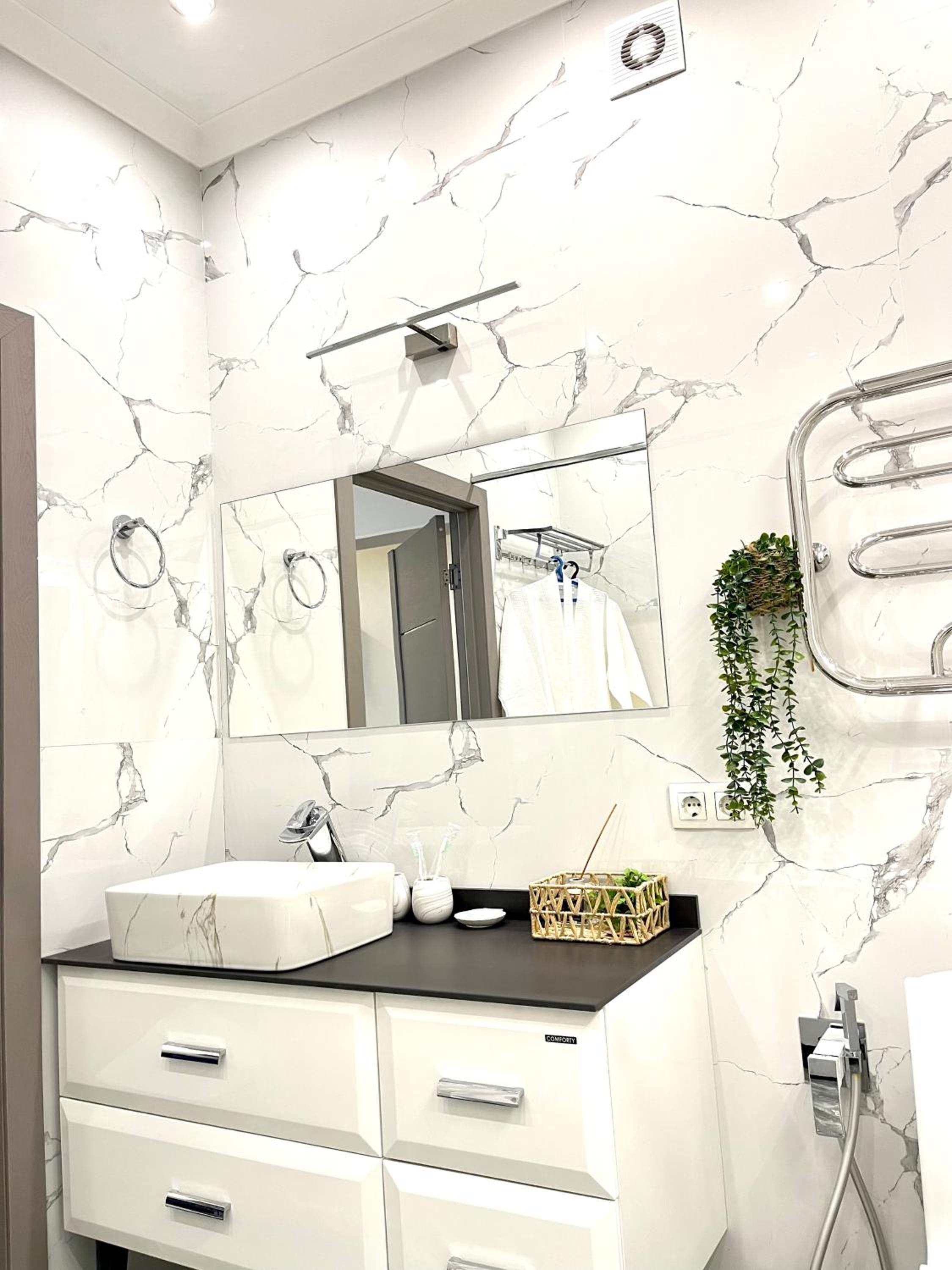 3-Bedroom Luxury Apartment in Central Almaty view 4