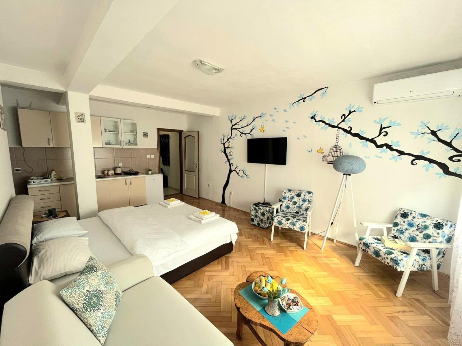 Center Apartment