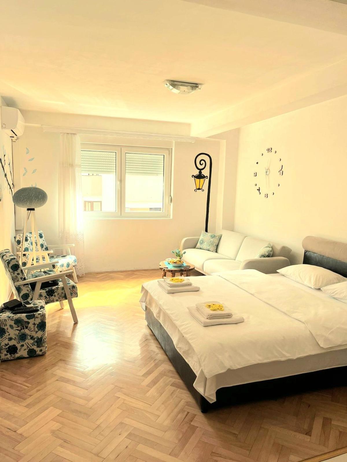 Center Apartment