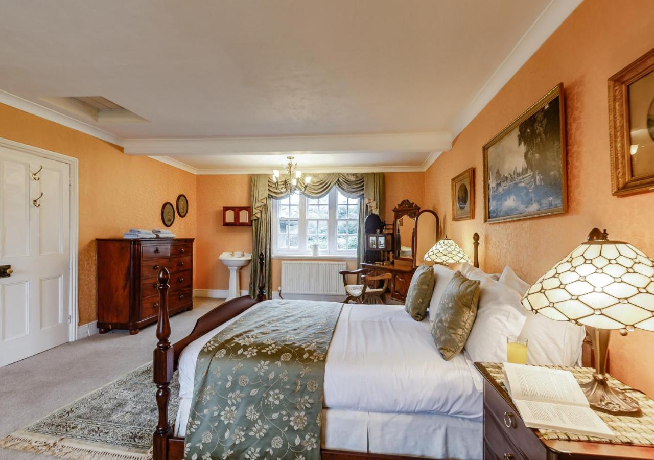 4 Bed in Pwllheli oc-northw view 4
