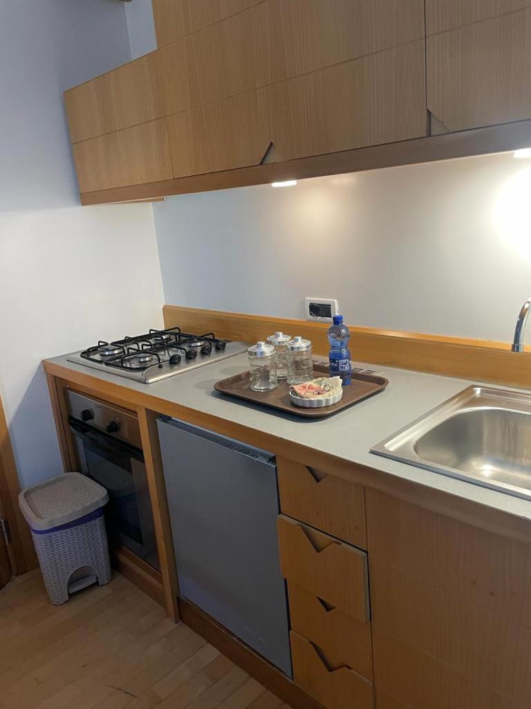 Garibaldi en Trapani — kitchen