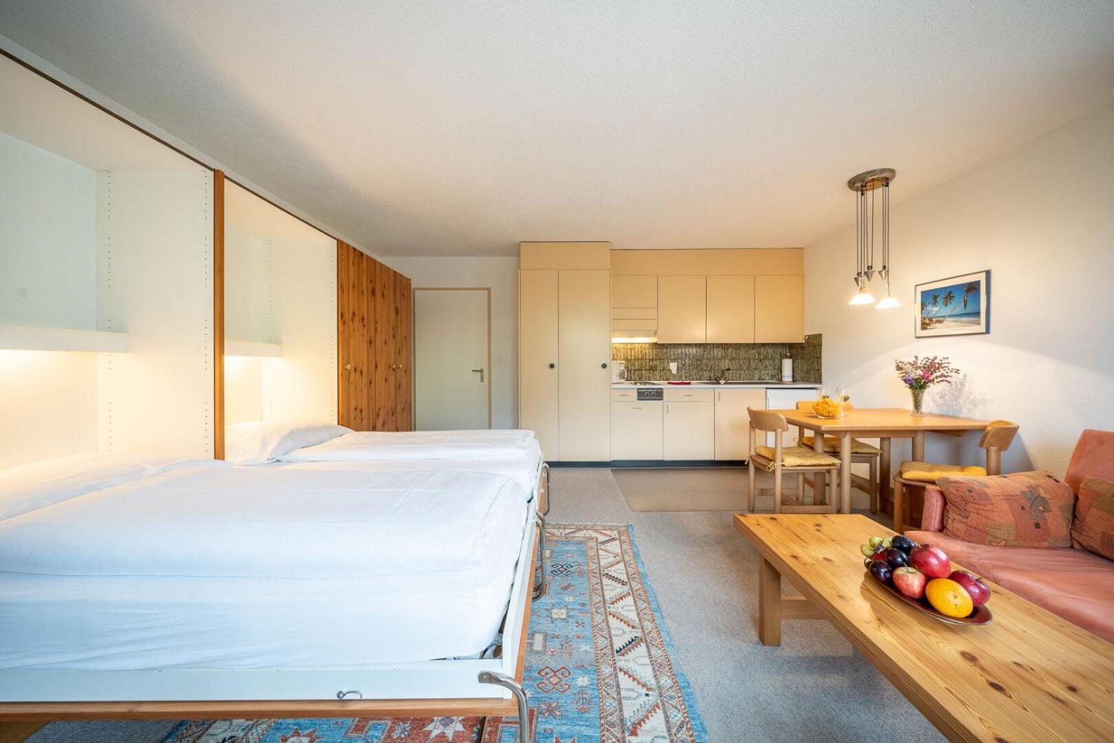 3306 Charmante 1,5-Zimmer-Wohnung mit Talblick