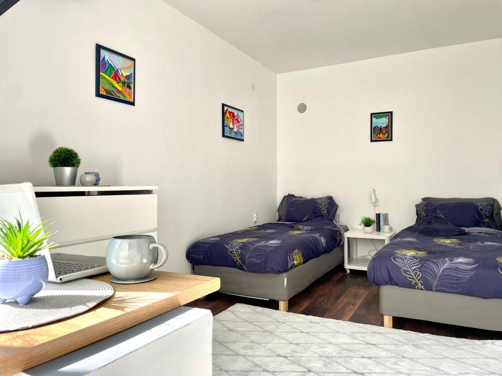 Si apartments Free Parking