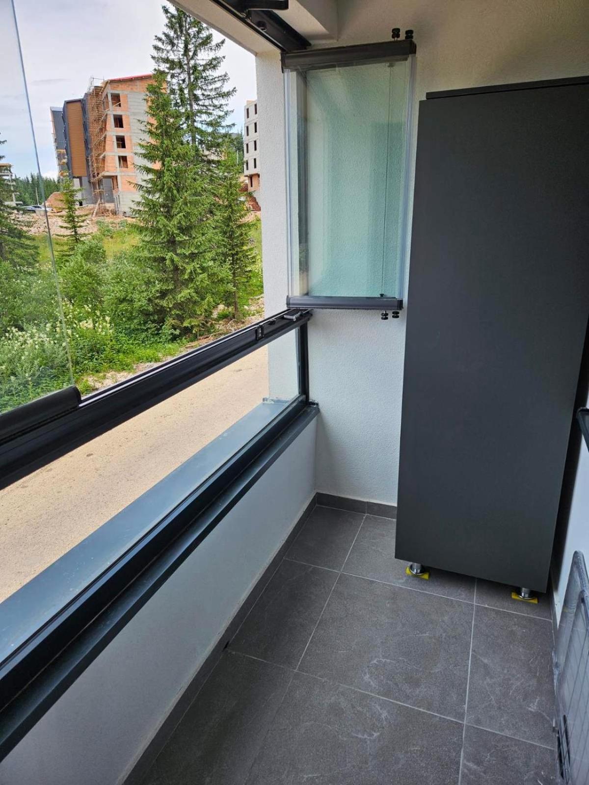Ami L4-9 Apartman