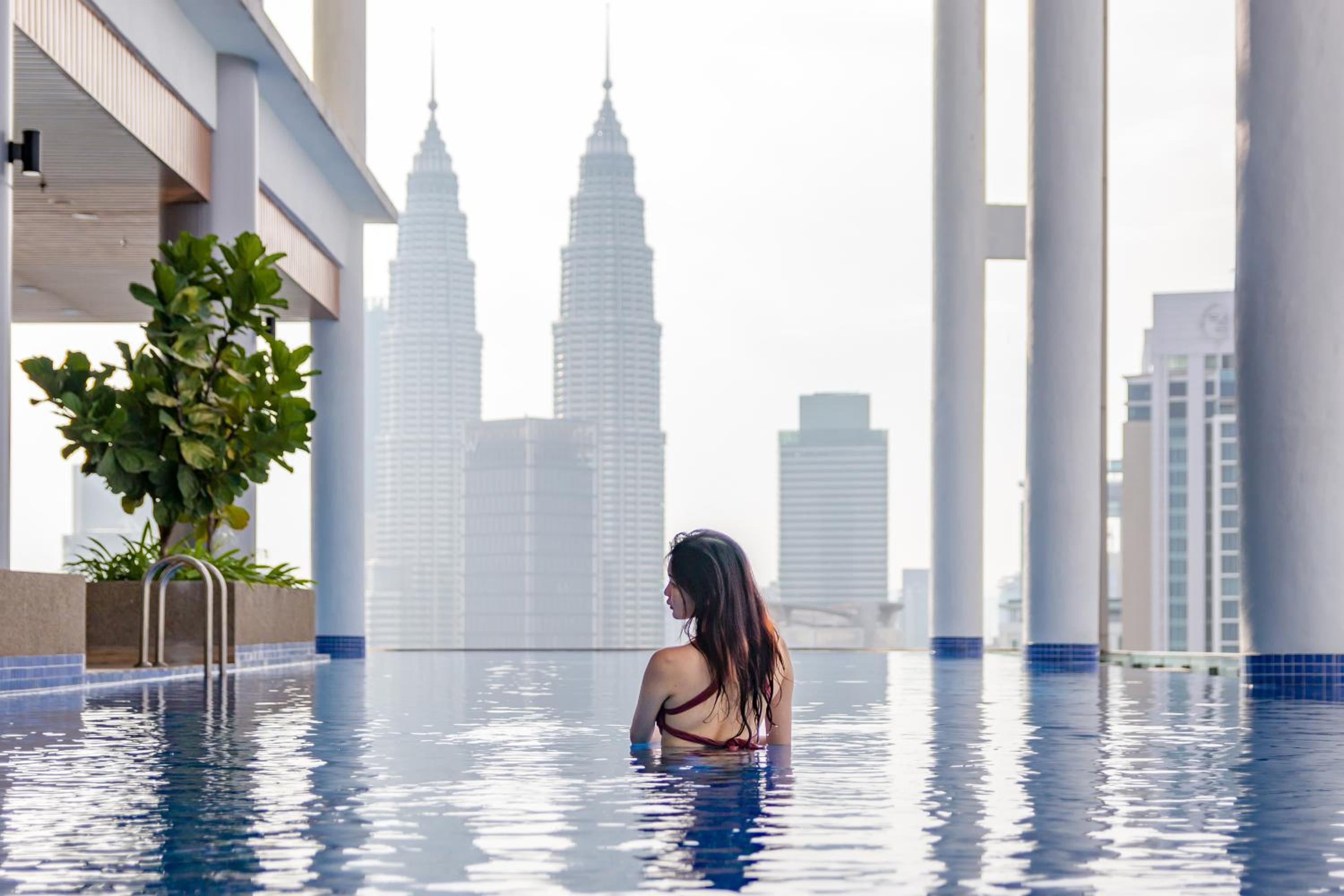 The Luxe & The Colony, KLCC