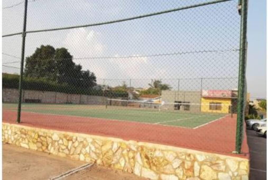 Essmante Villa - Comunal Pool, Gym, Tennis & Basketball Court view 2