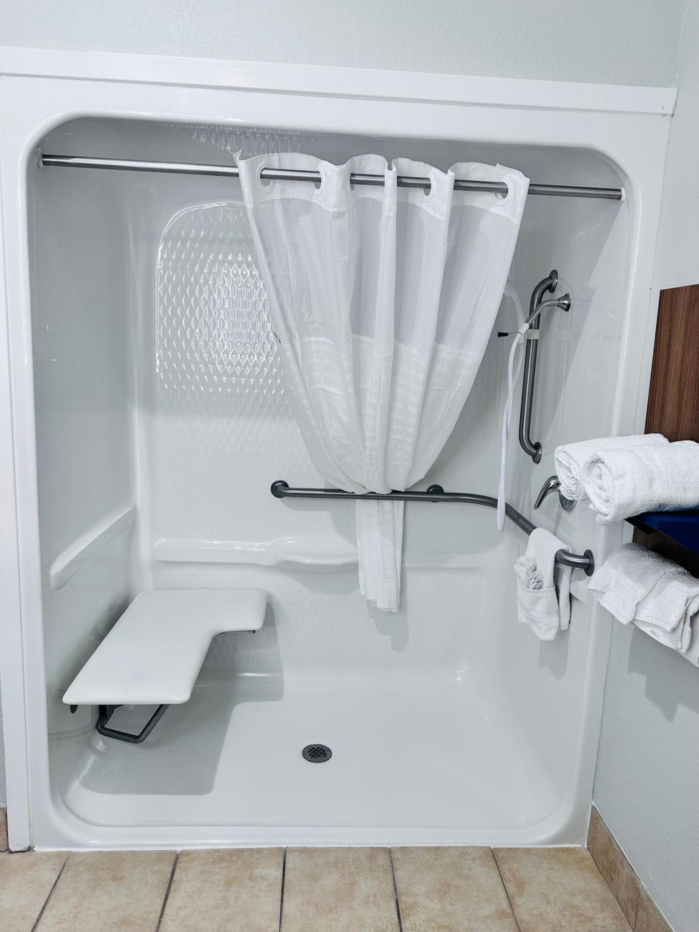 Houma Vacations - Microtel Inn  Suites by Wyndham of Houma - Property Image 20