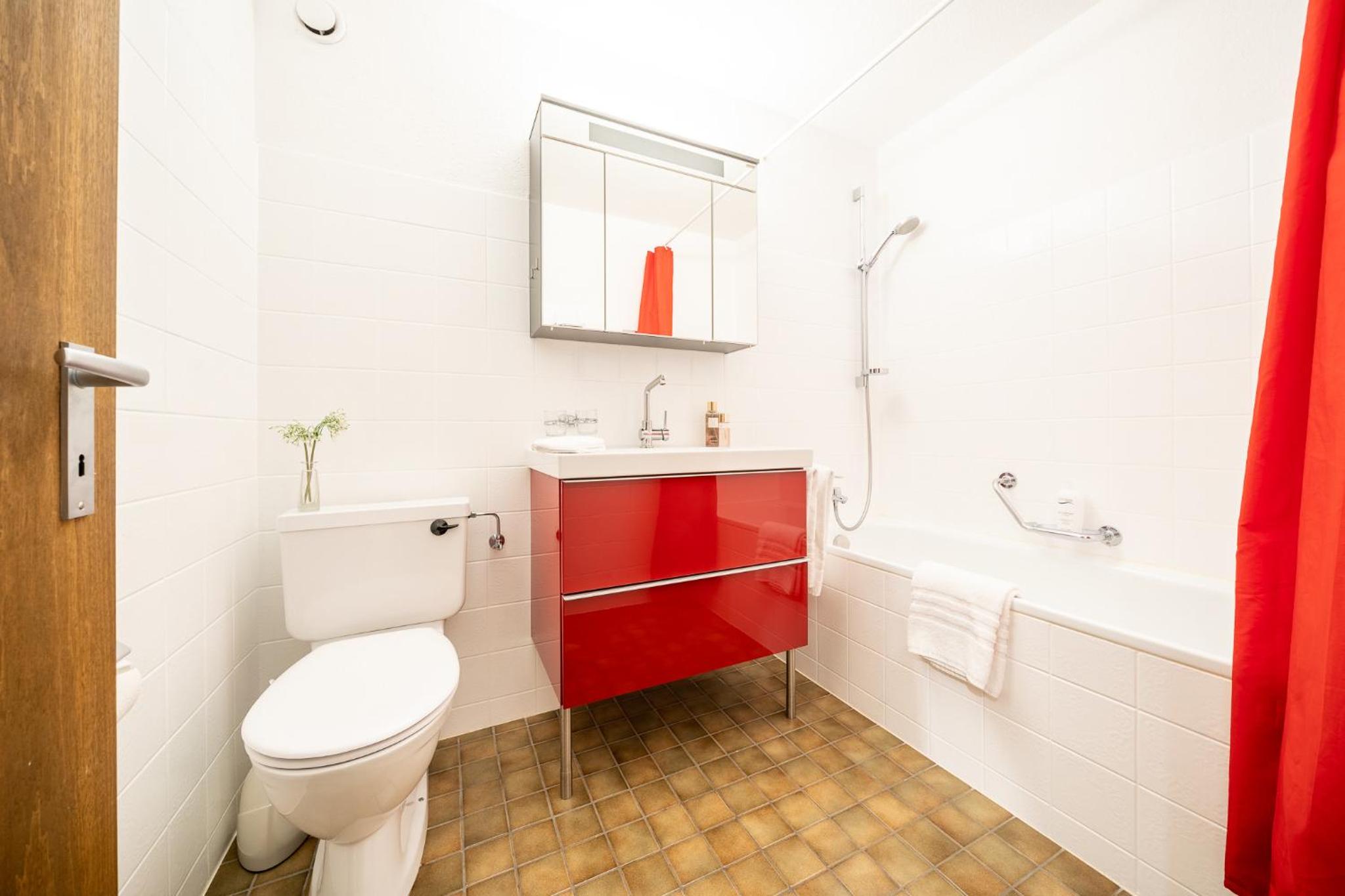 4104 Stilvoll eingerichtetes Studio mit Suedbalkon