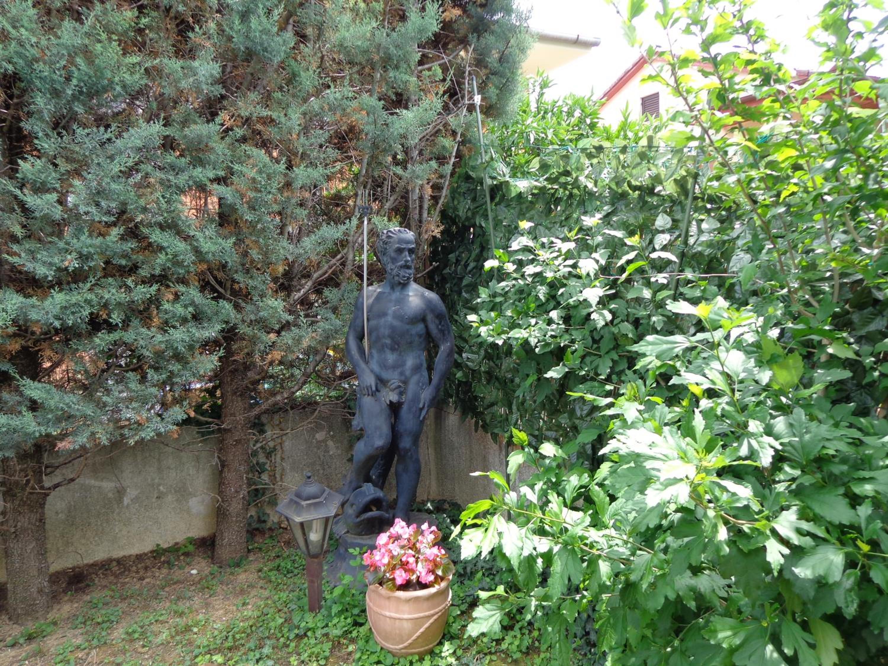 Photo 53