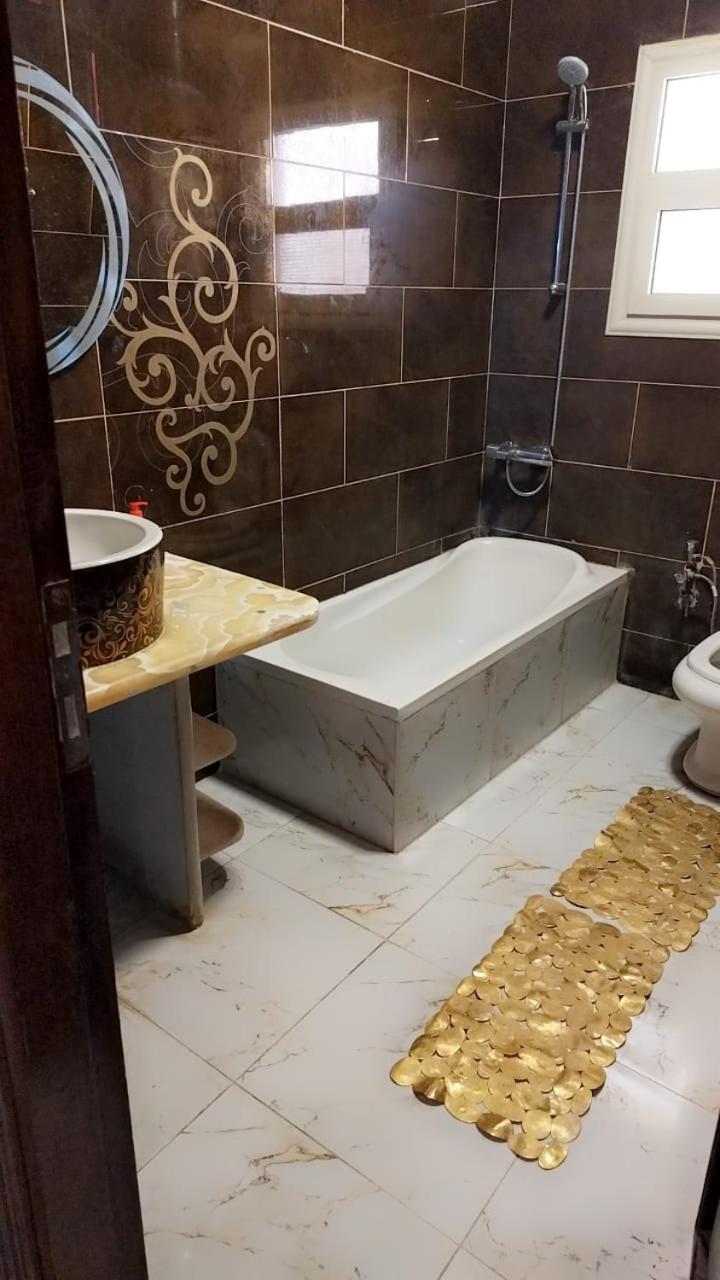 Luxury hotel apartment