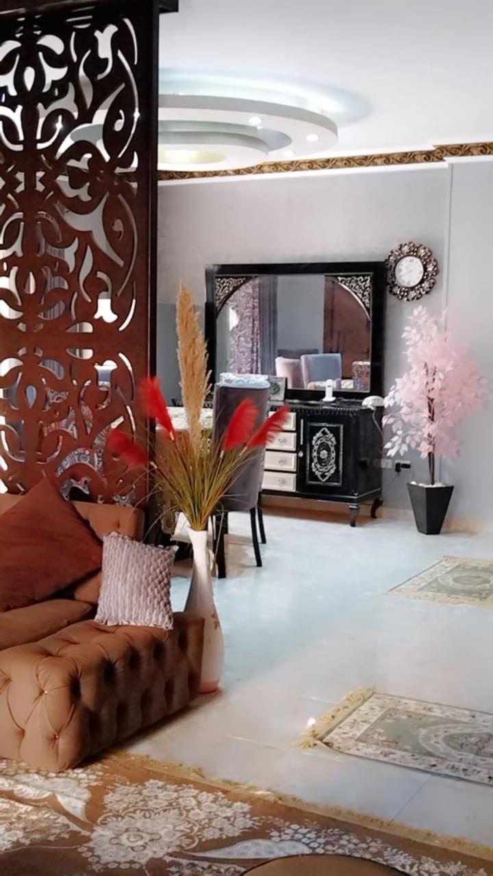Luxury hotel apartment