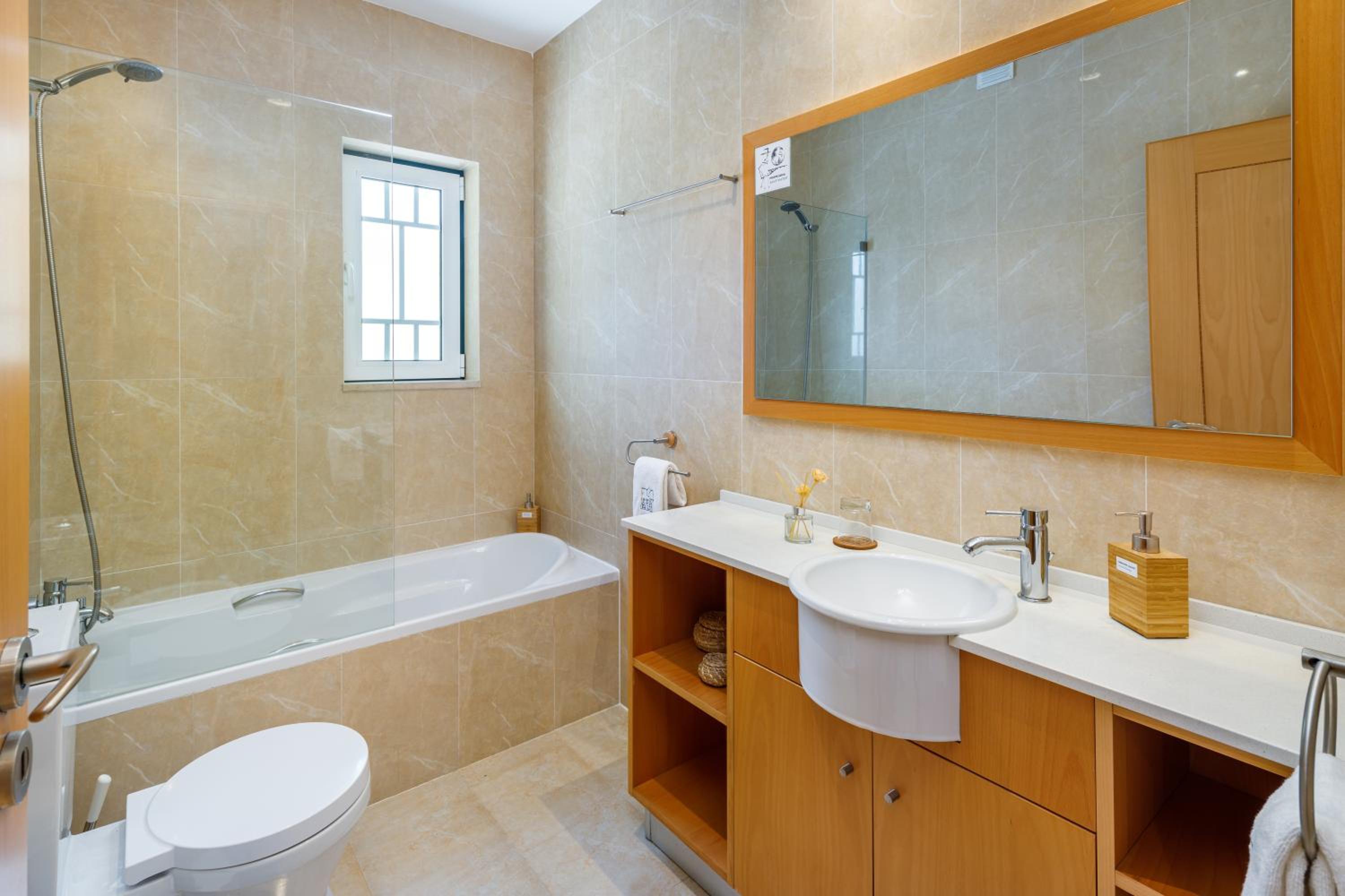 Falésia Cliff Apartment by The Portuguese Butler view 5