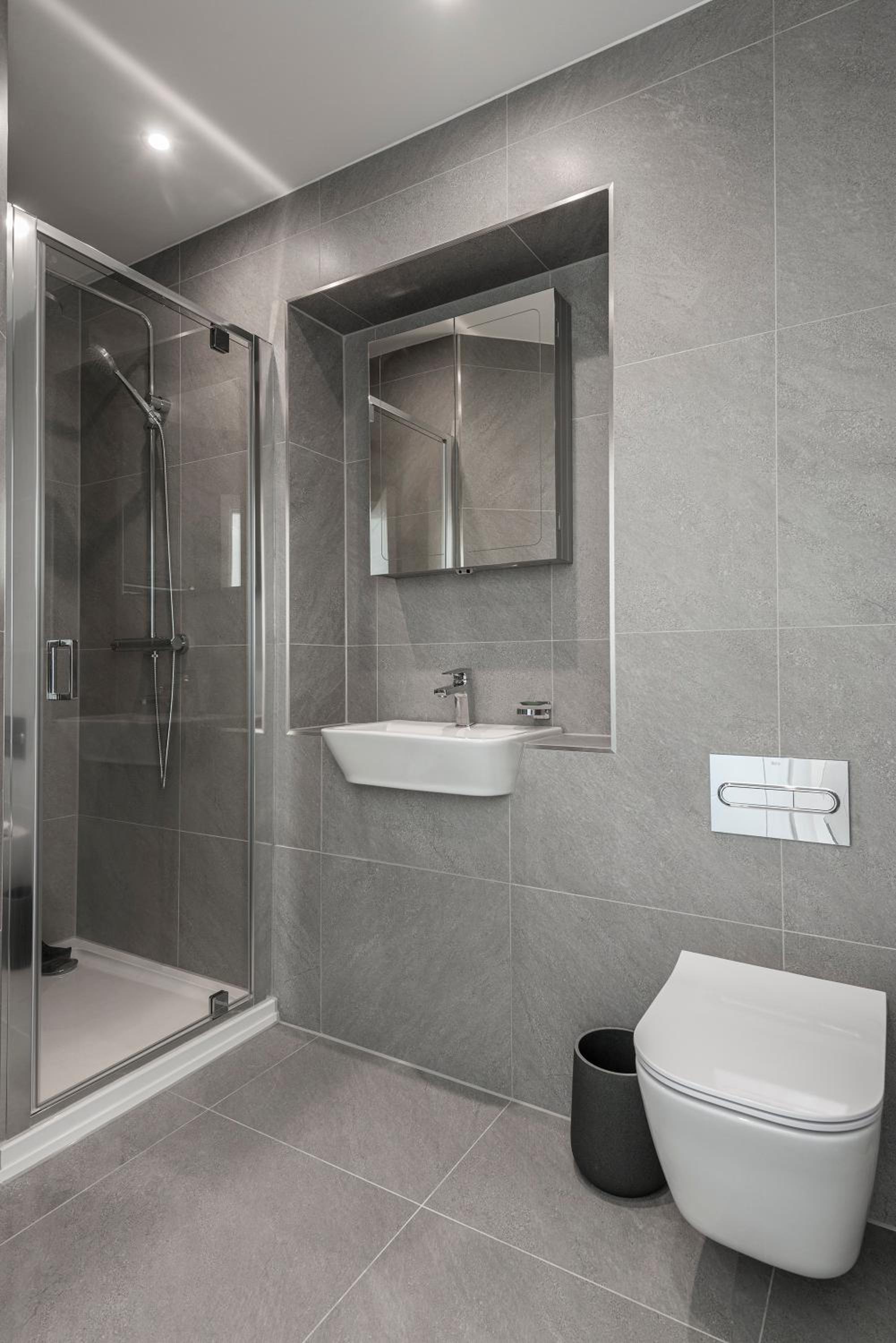 Beachside: New two bedroom apartment with parking view 5