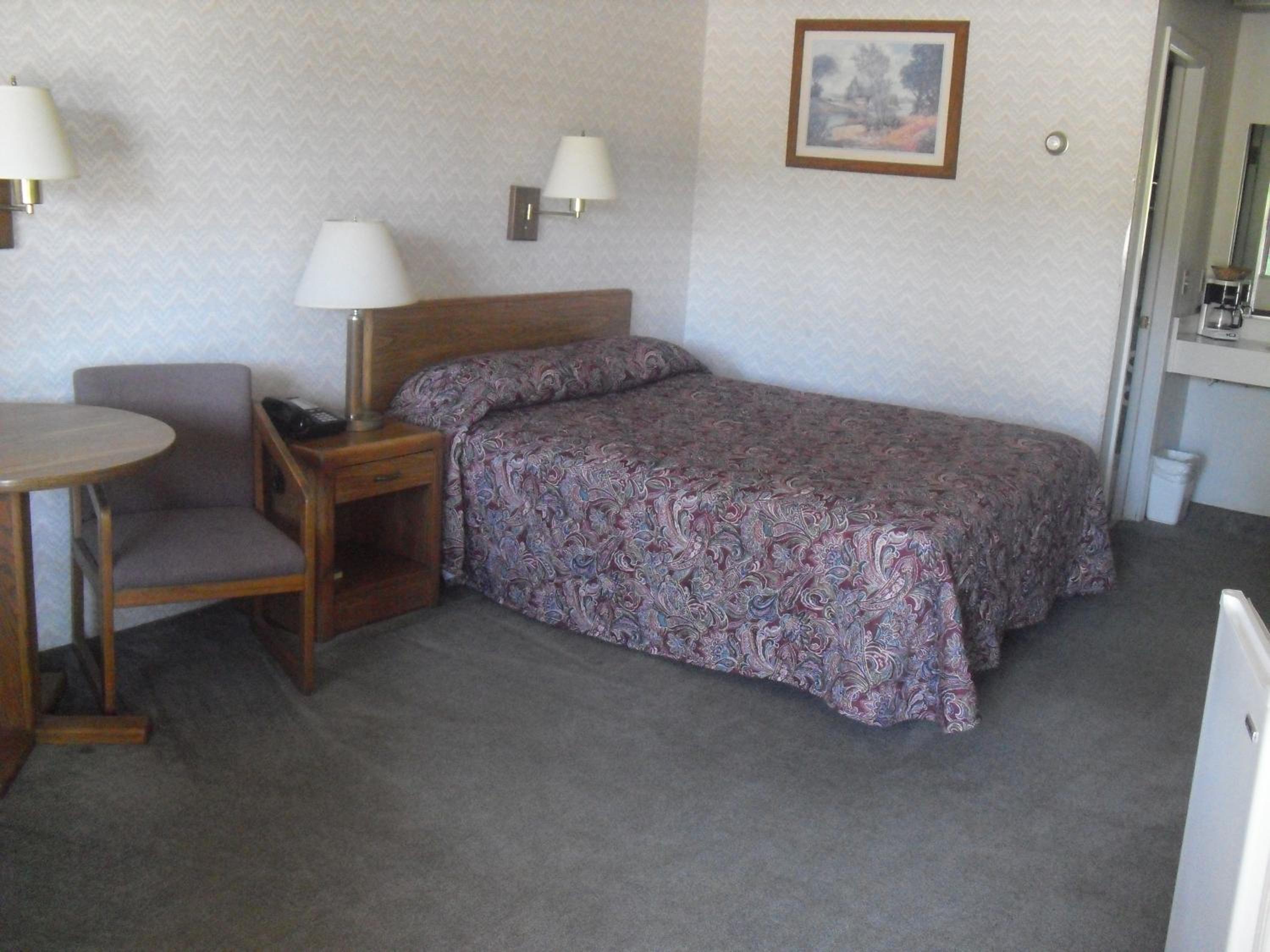 Creekside Lodge