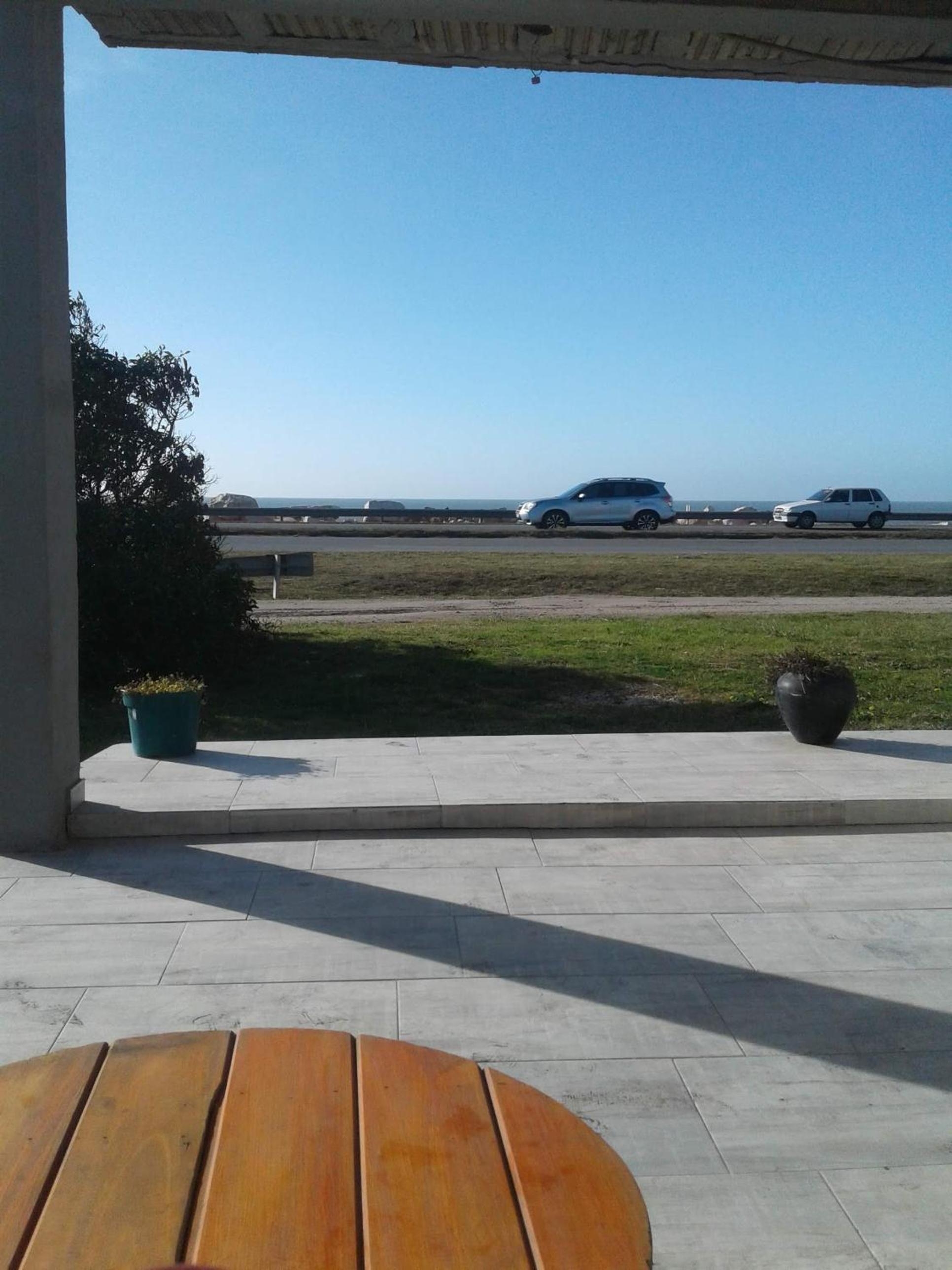 Playa Dorada, Amplio Estar y 1 dorm para 4 pers frente al mar, jardín parrilla