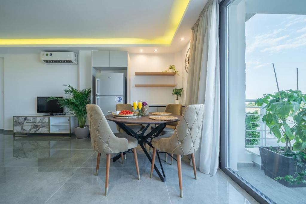 Stavri De'Lux Apartment