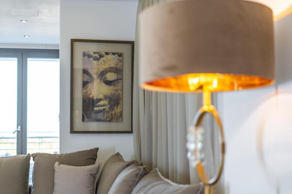 Stavri De'Lux Apartment