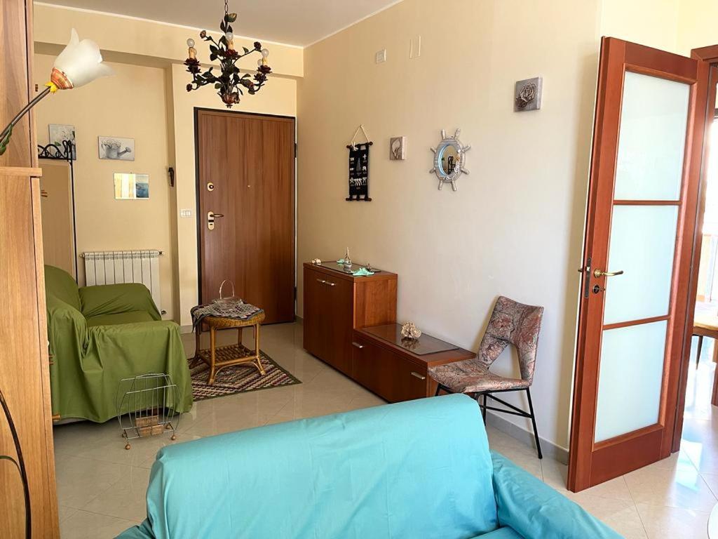 LA CASA SUL PORTICCIOLO - STAZZO view 4