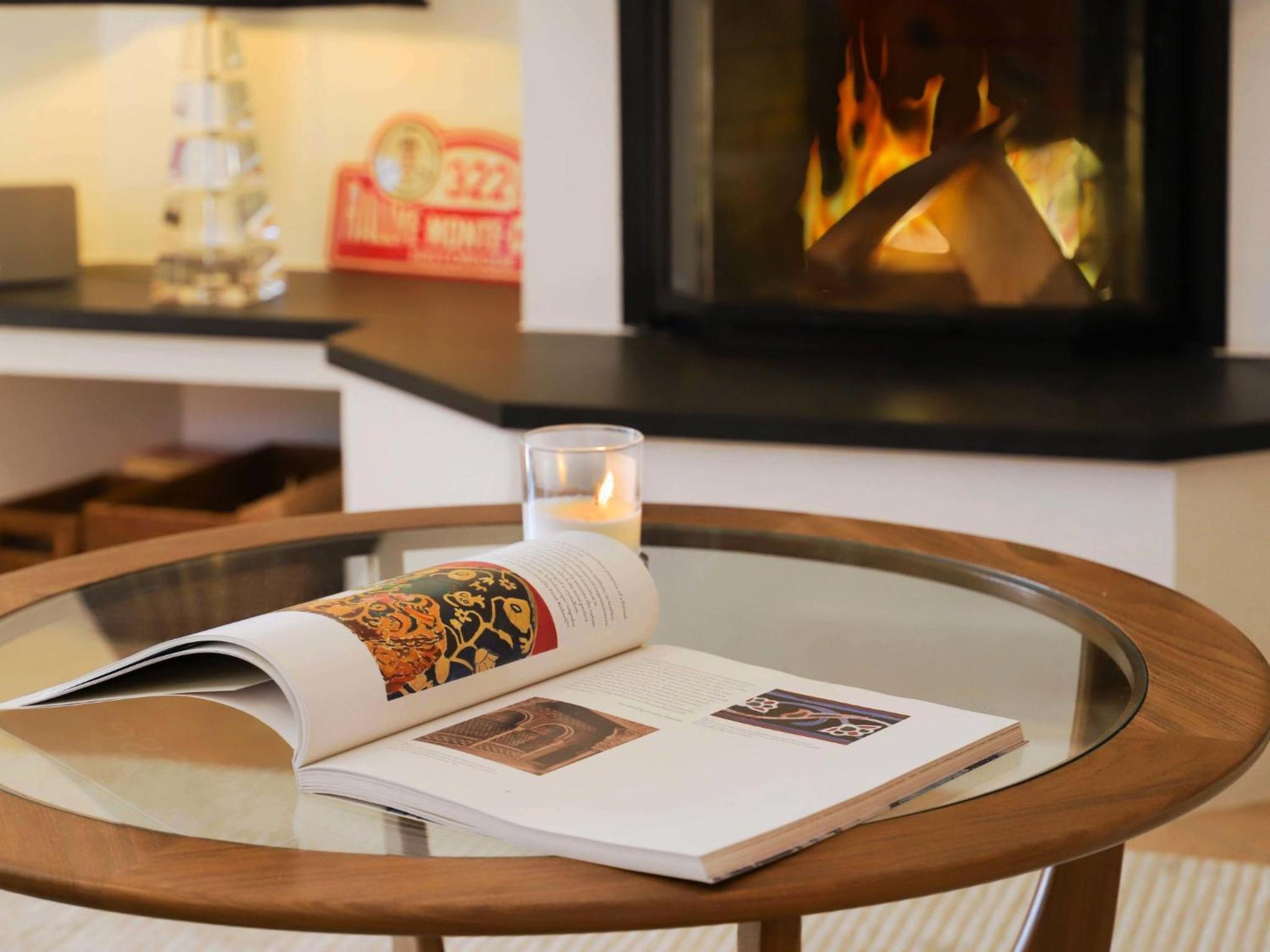 Apartment Les Cîmes 8 by Interhome
