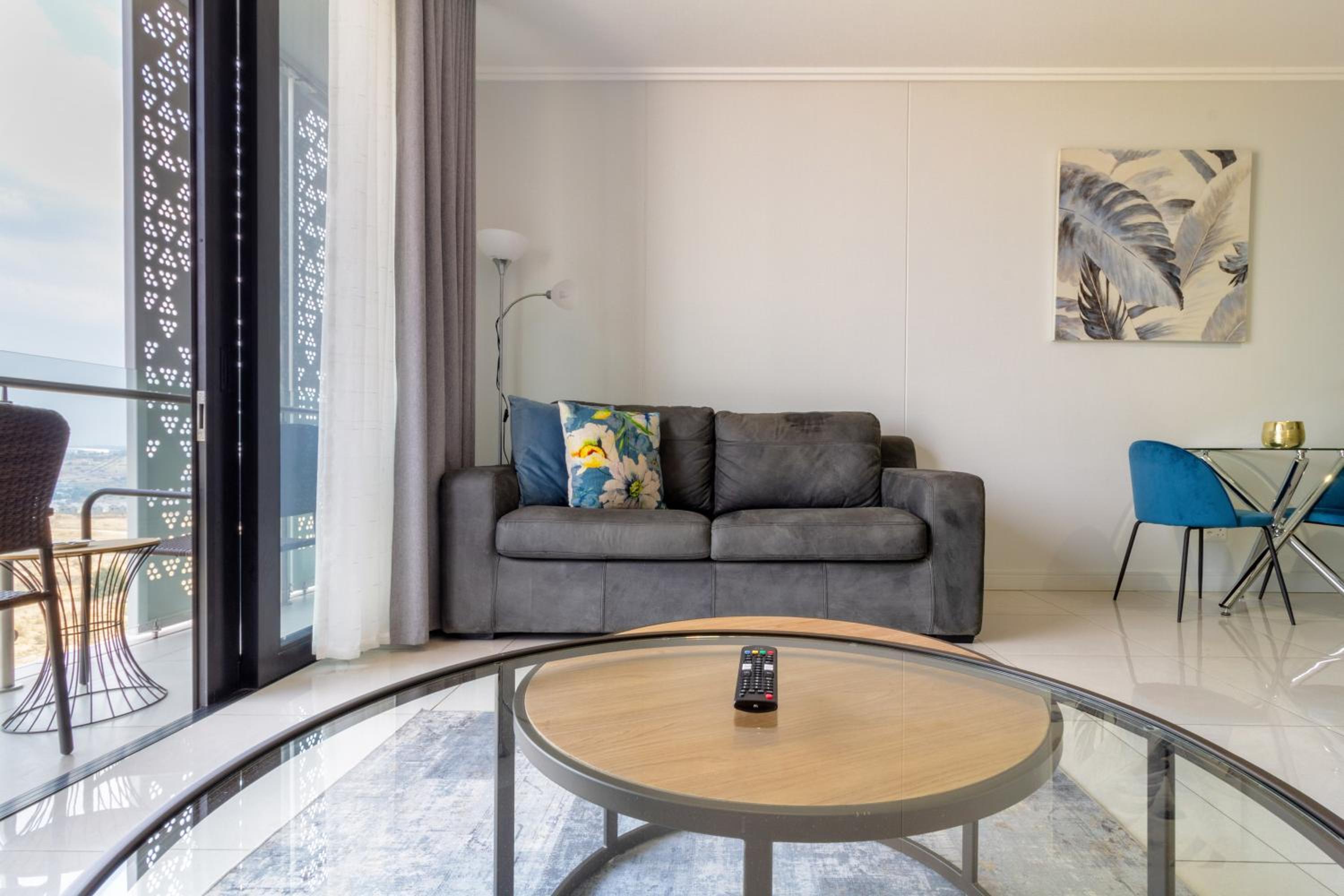 AlimamaSpaces The Moksit Suite Ellipse