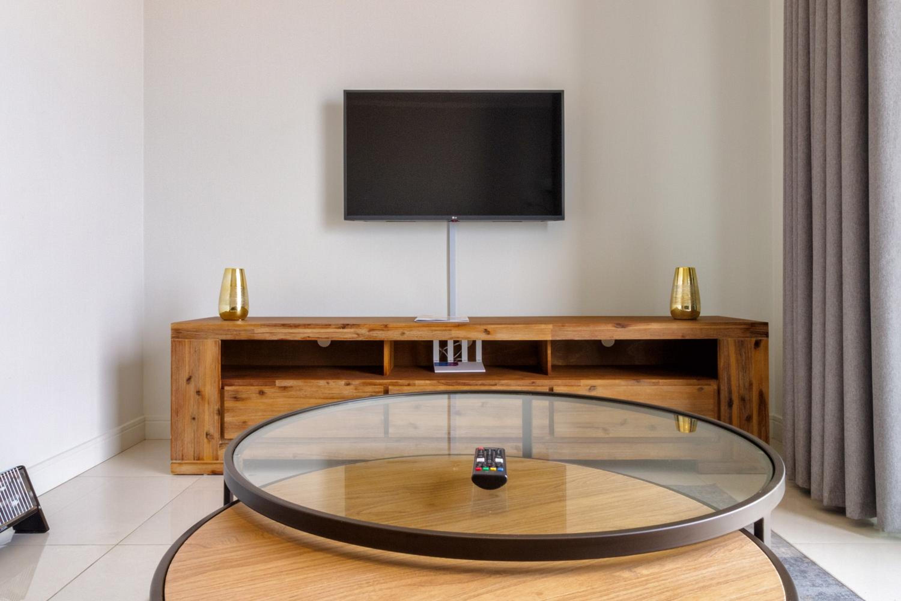 AlimamaSpaces The Moksit Suite Ellipse
