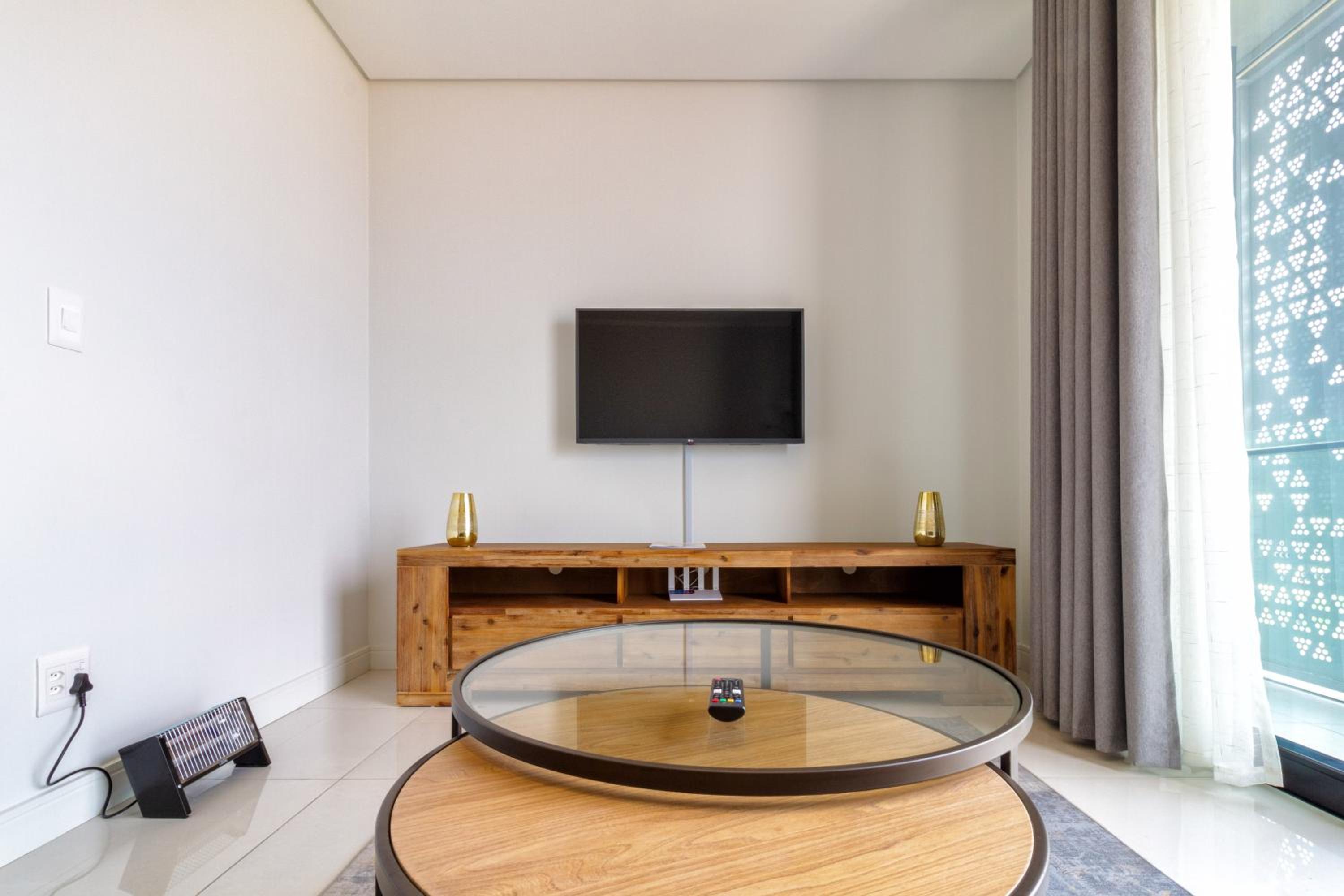 AlimamaSpaces The Moksit Suite Ellipse