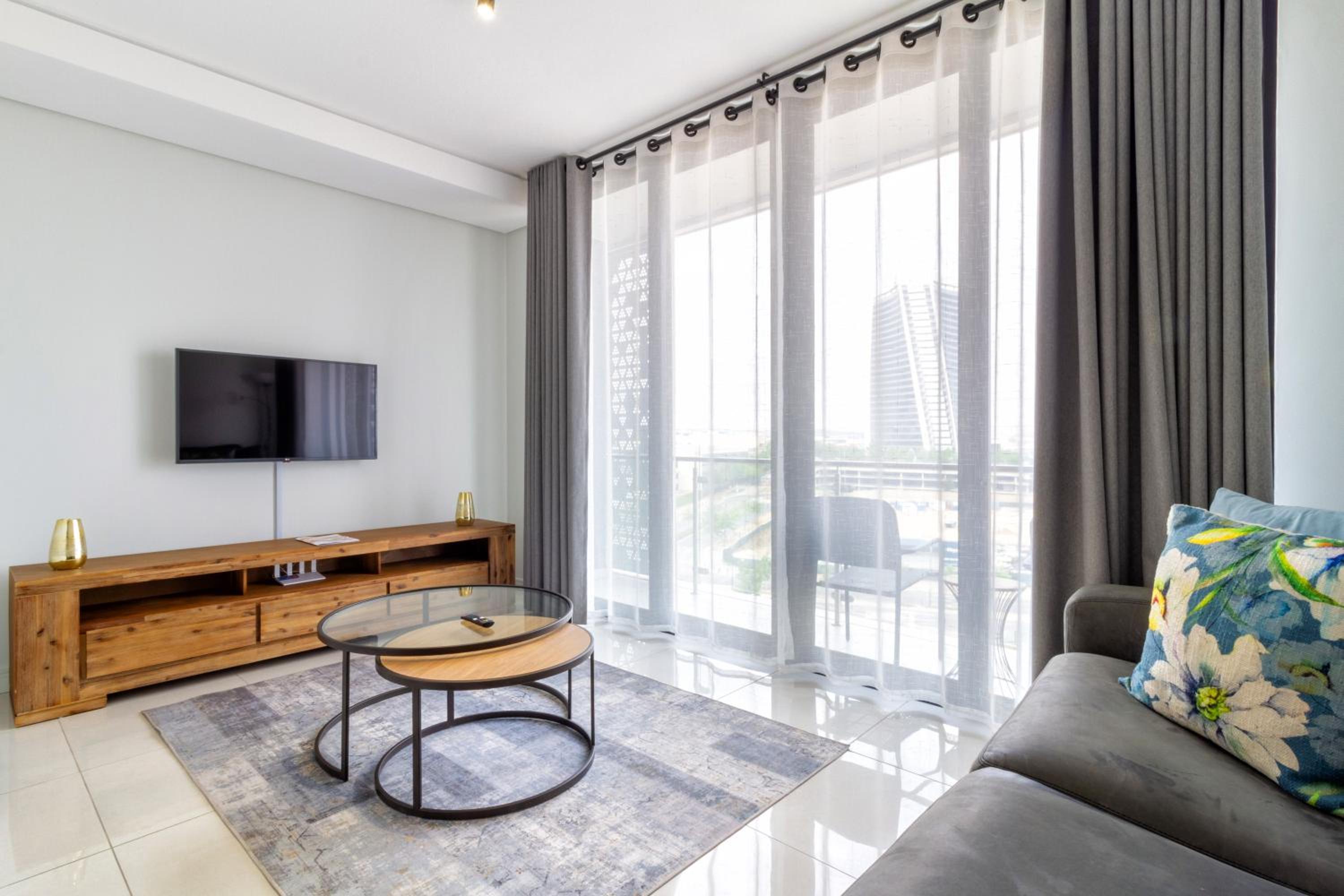 AlimamaSpaces The Moksit Suite Ellipse
