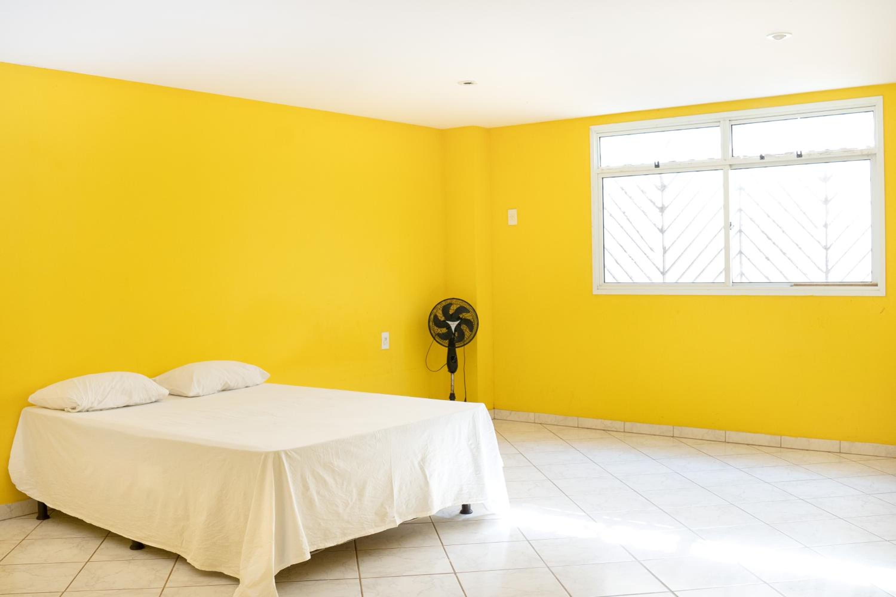 Casa de 850m2 e piscina na Praia de Santa Helena.
