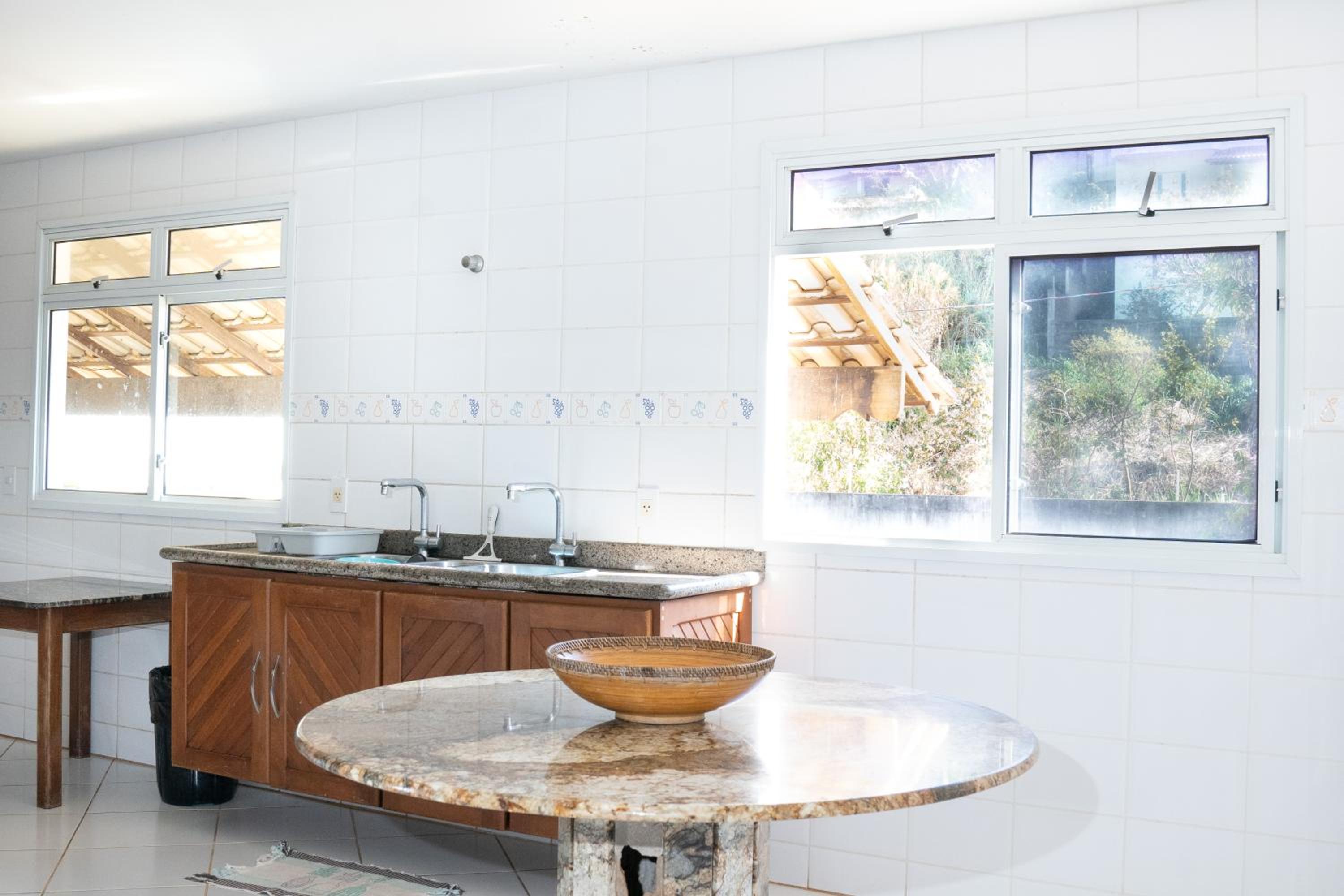 Casa de 850m2 e piscina na Praia de Santa Helena.