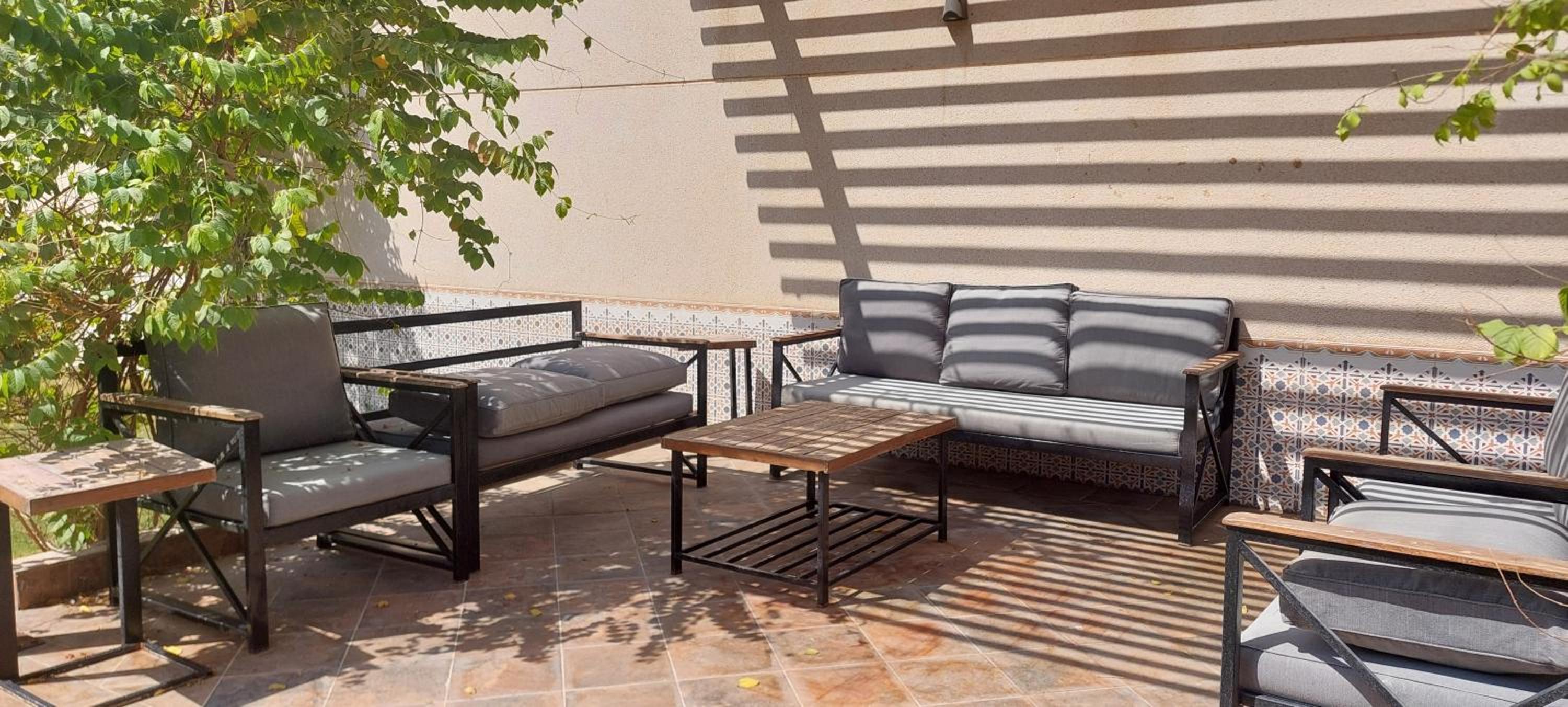 Tola Holiday House Al Rimal