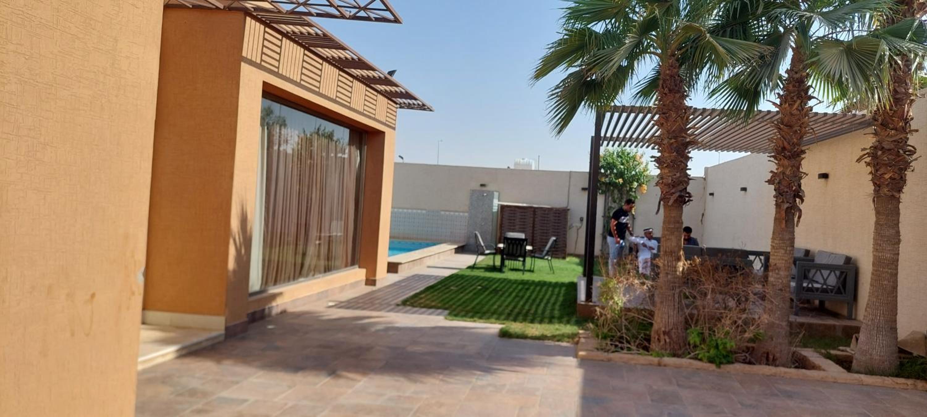 Tola Holiday House Al Rimal